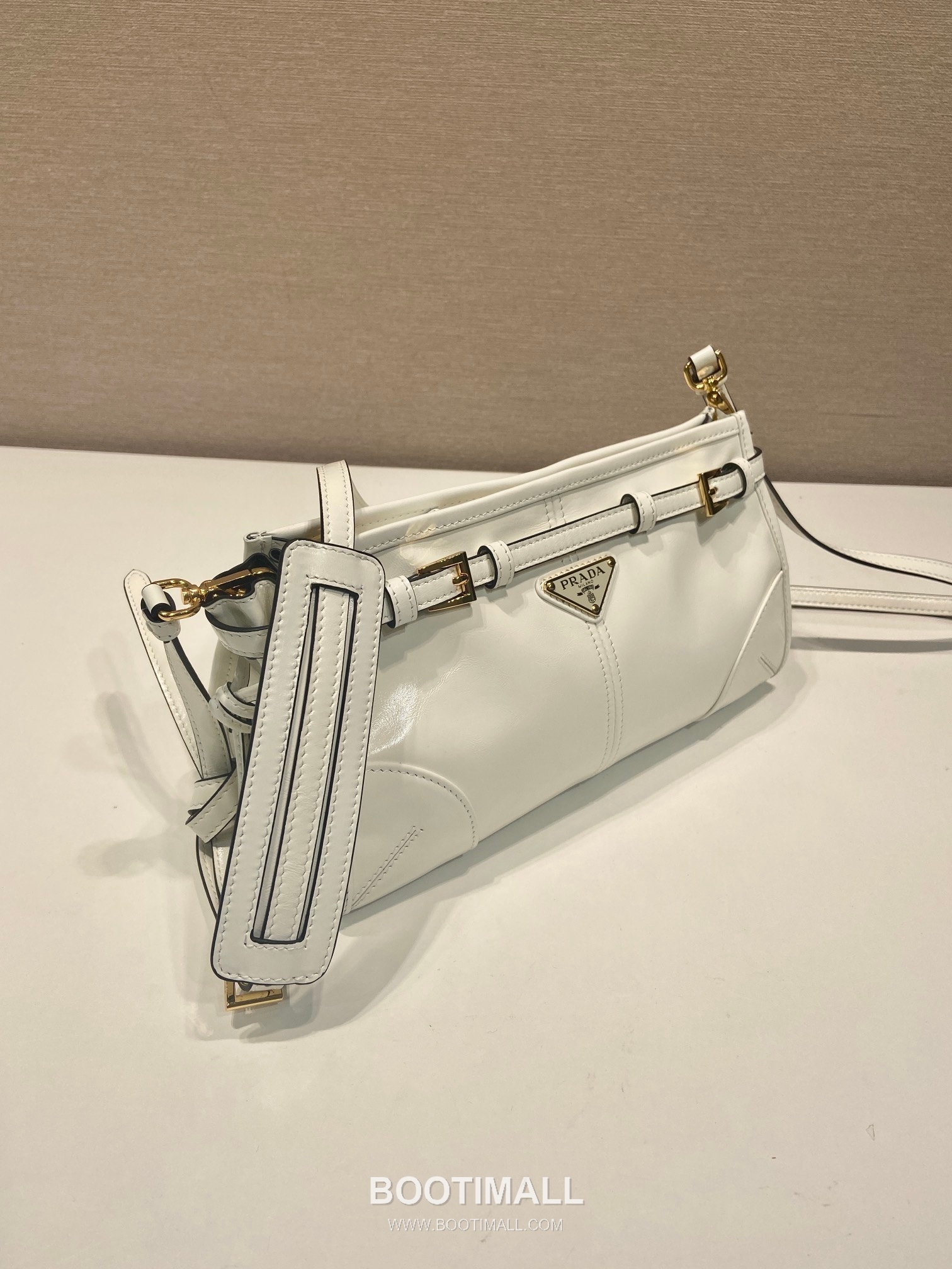 Prada LusSolf Oiled Waxed Leather Crossbody Bag 프라다 루스솔프 1BA215 오일드 왁스 레더 크로스백 26cm 2