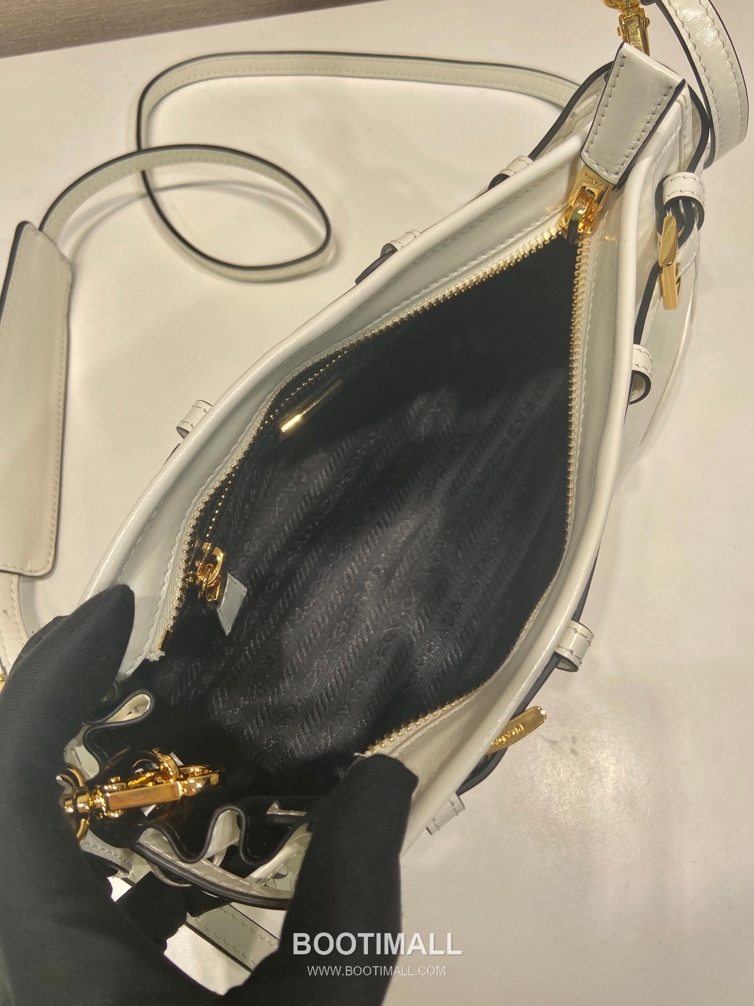 Prada LusSolf Oiled Waxed Leather Crossbody Bag 프라다 루스솔프 1BA215 오일드 왁스 레더 크로스백 26cm 8