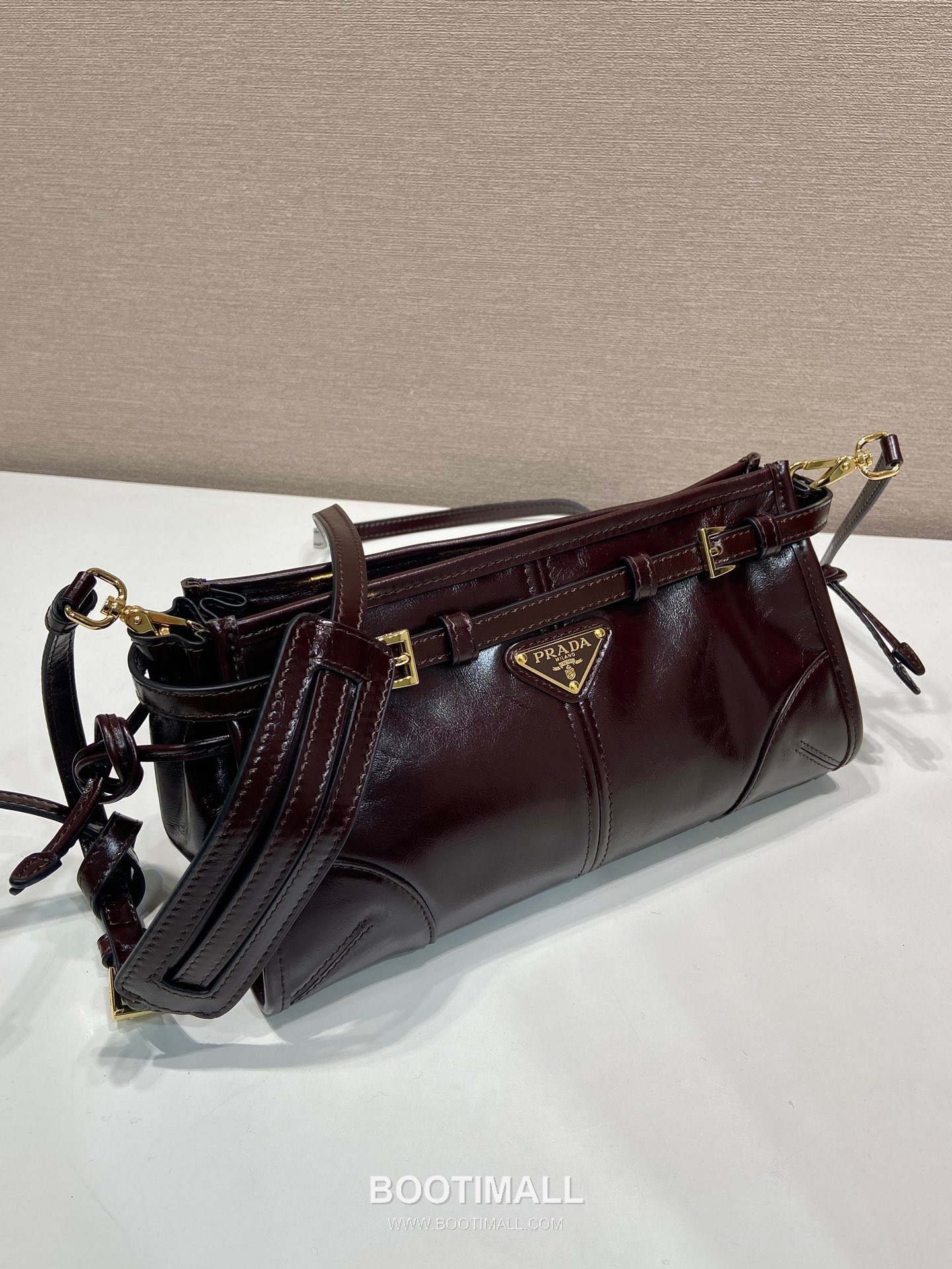 Prada LusSolf Oiled Waxed Leather Crossbody Bag 프라다 루스솔프 1BA215 오일드 왁스 레더 크로스백 26cm 2