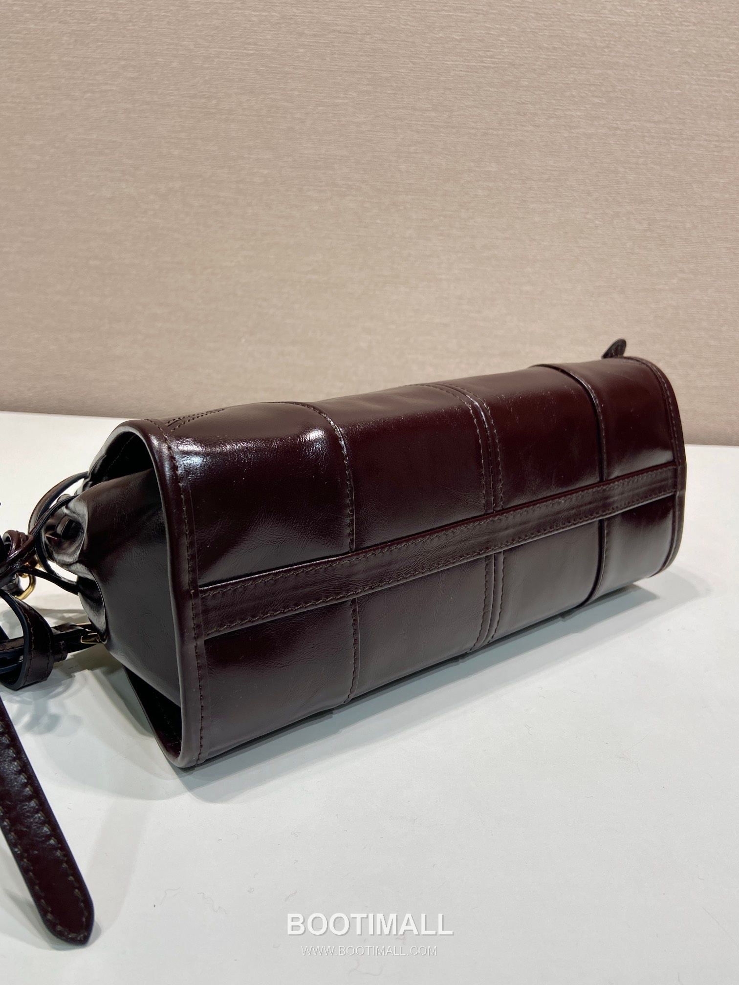 Prada LusSolf Oiled Waxed Leather Crossbody Bag 프라다 루스솔프 1BA215 오일드 왁스 레더 크로스백 26cm 6
