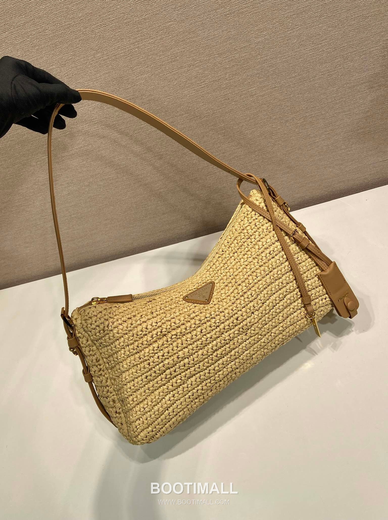 Prada Aimee Woven Leather Shoulder Bag 프라다 에이미 위븐 1BC247 우븐 레더 숄더백 34cm 2