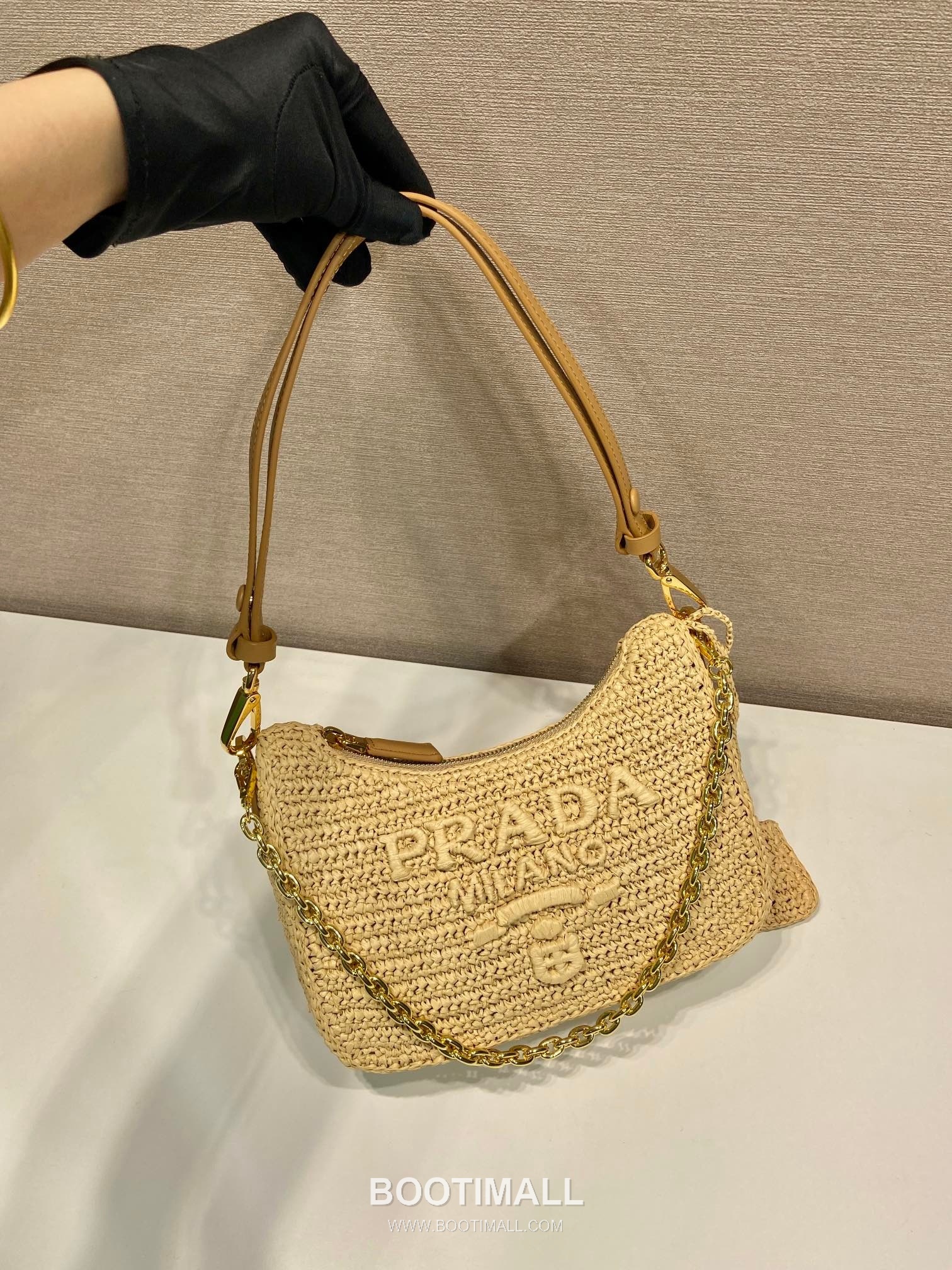 Prada Woven Logo Hobo Straw Beige Shoulder Bag 프라다 1BC204B 우븐 로고 호보 스트로 베이지 숄더백 23cm 2