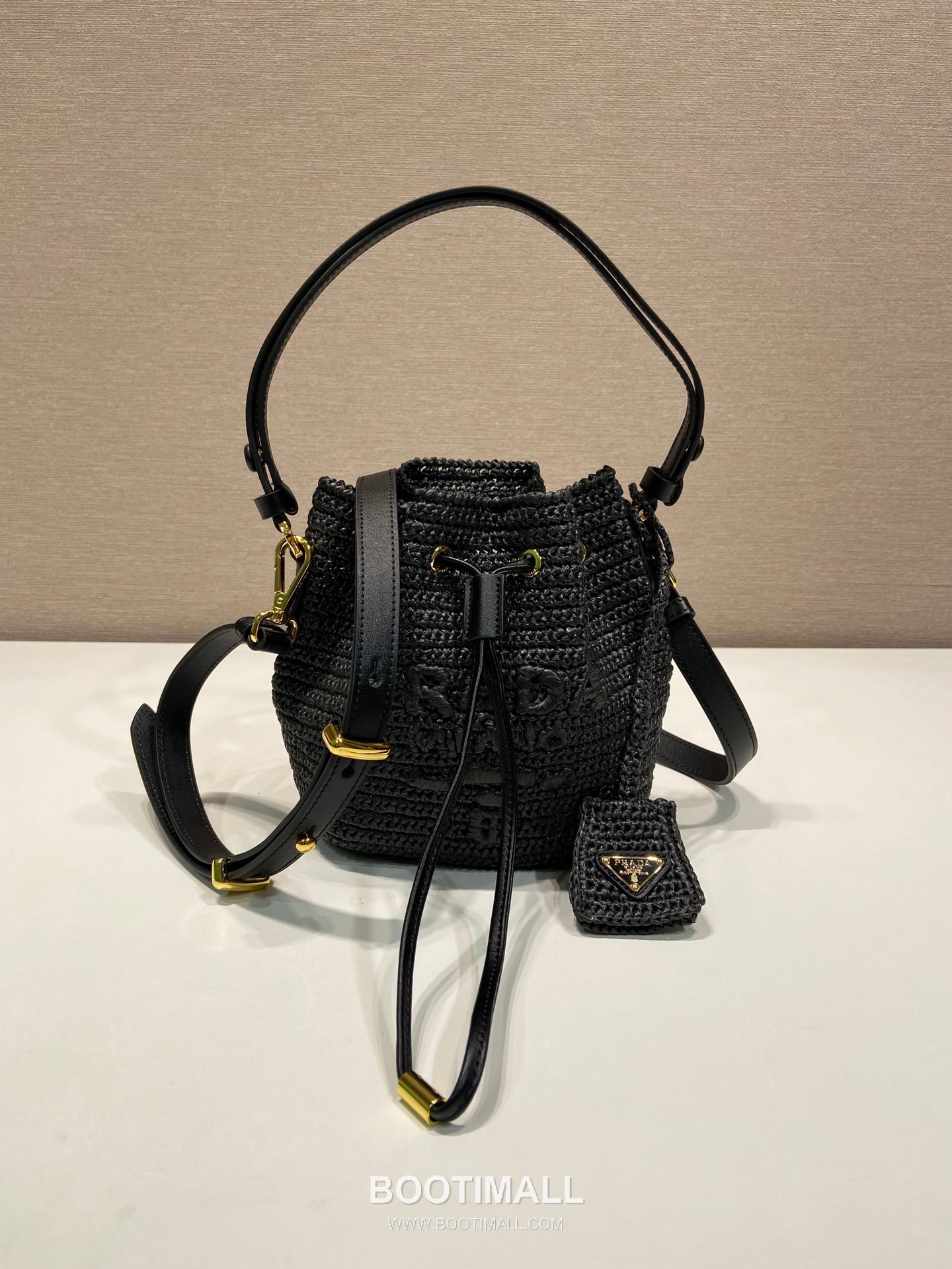 Prada Raffia Woven Bucket Bag 1BE068 프라다 라피아 위빙 버킷백 19cm 1