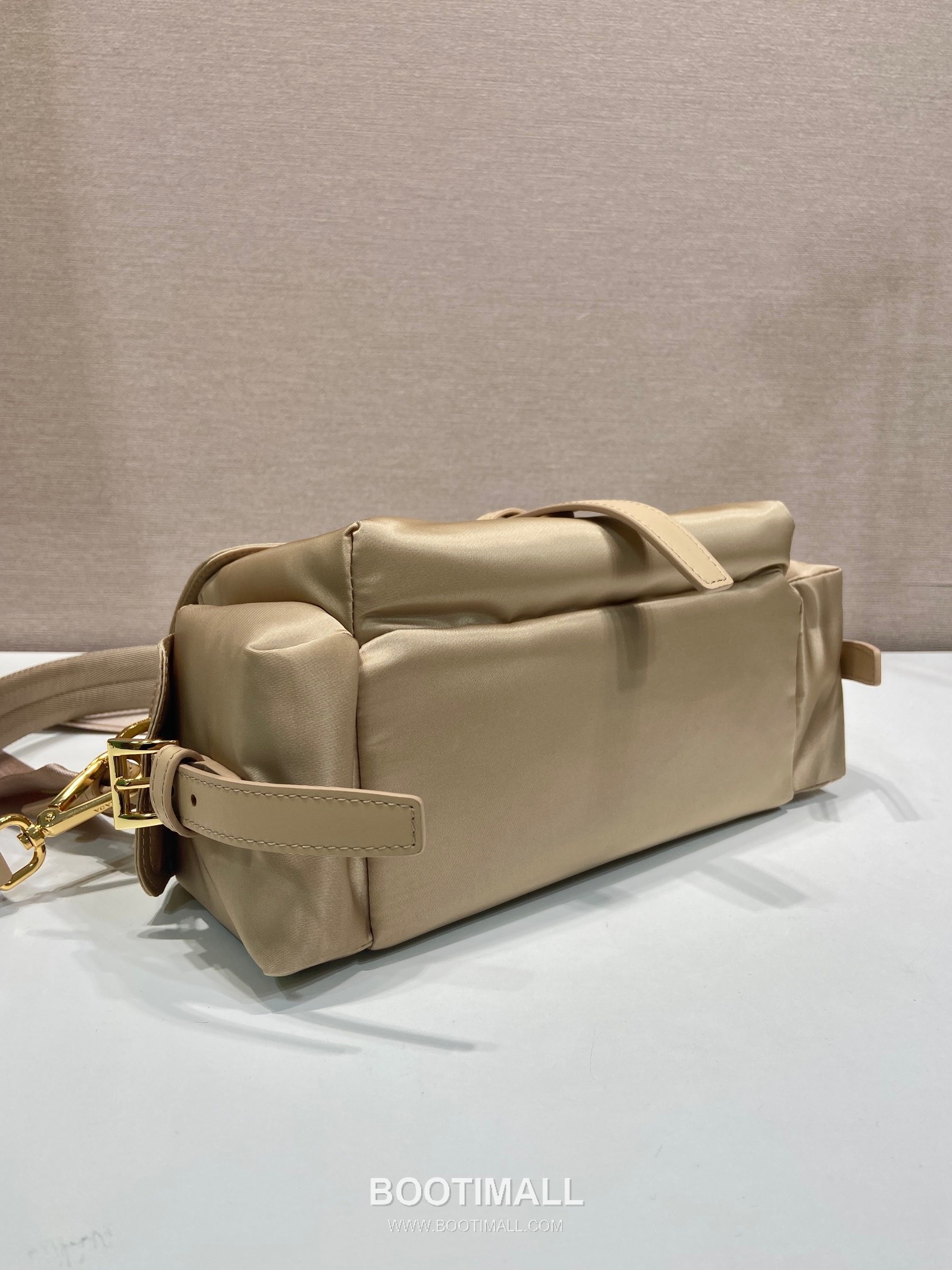 Prada Re-Nylon Messenger Recycled Nylon Black Bag 프라다 1BD394 리나일론 메신저 리사이클 나일론 블랙 30cm 6