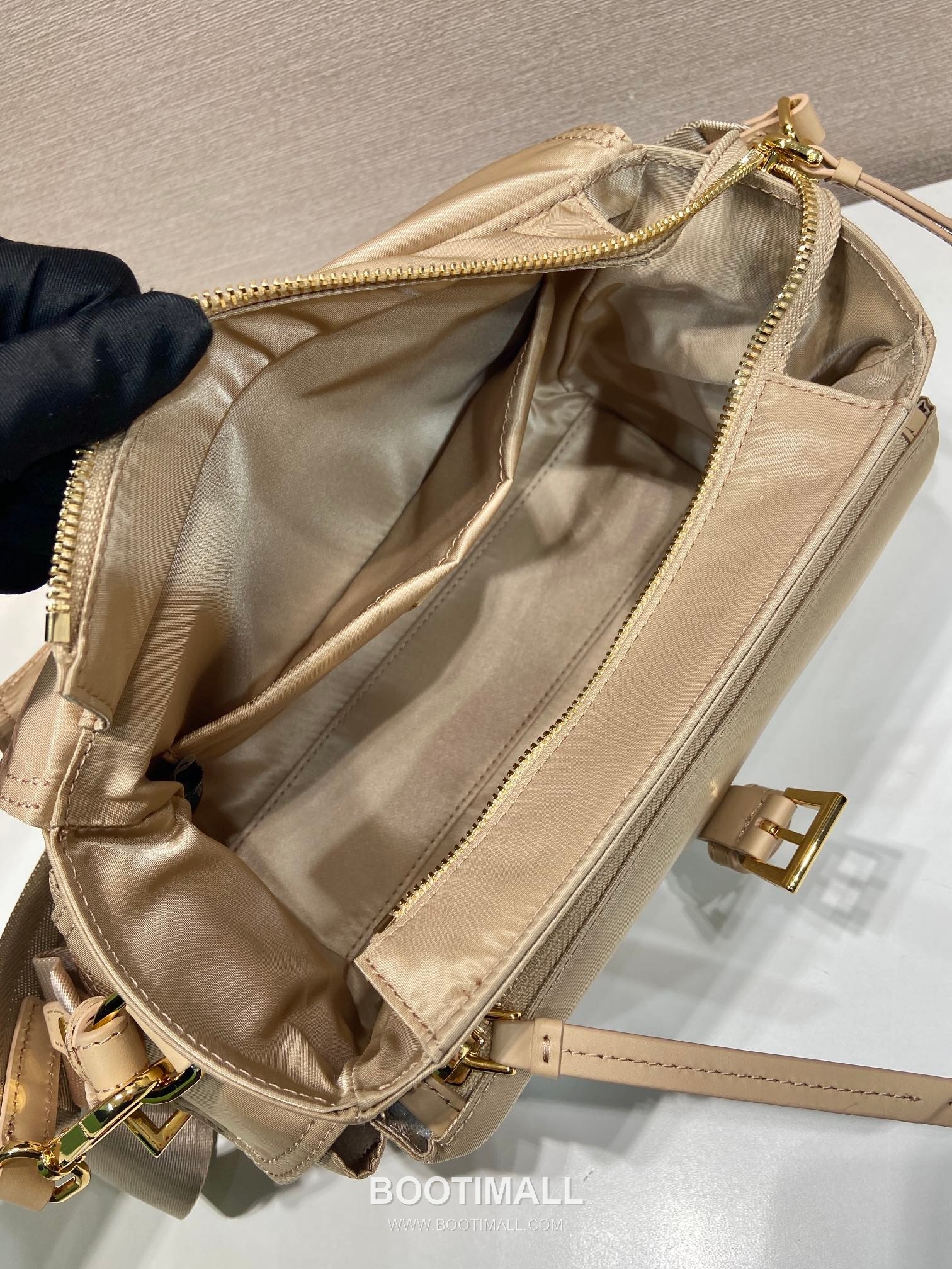 Prada Re-Nylon Messenger Recycled Nylon Black Bag 프라다 1BD394 리나일론 메신저 리사이클 나일론 블랙 30cm 8