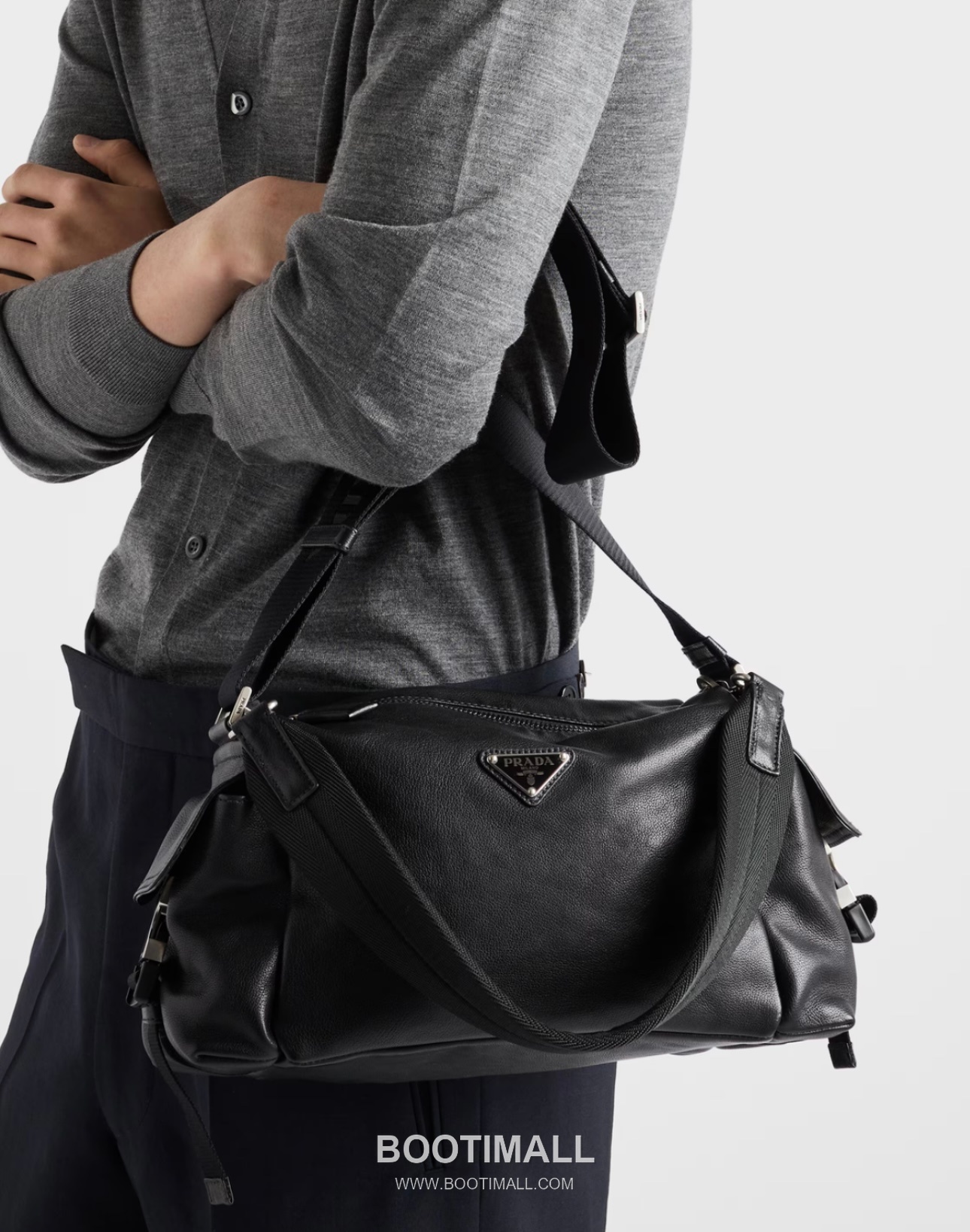 Prada Explore Leather Handbag 프라다 2VH206 익스플로어 레더 숄더백 31cm 14