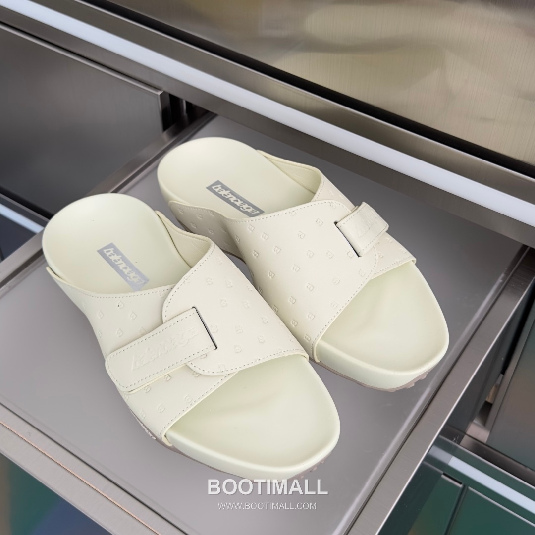 Balenciaga Monday Ultra Retro 3B Leather Textile Black Slides 발렌시아가 먼데이 울트라 레트로 3B 가죽 텍스타일 블랙 슬라이드 3