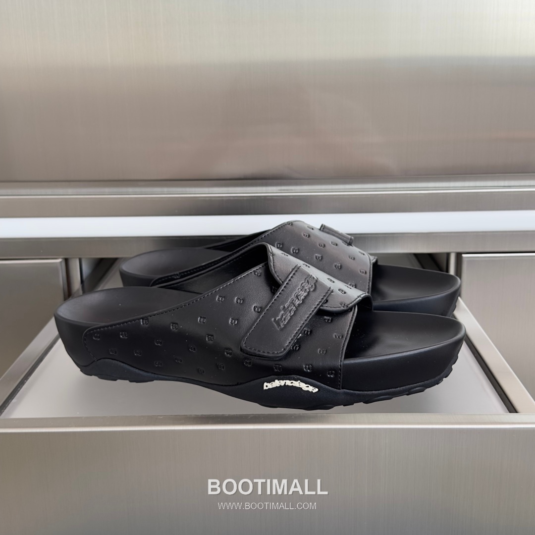 Balenciaga Monday Ultra Retro 3B Leather Textile Black Slides 발렌시아가 먼데이 울트라 레트로 3B 가죽 텍스타일 블랙 슬라이드 1