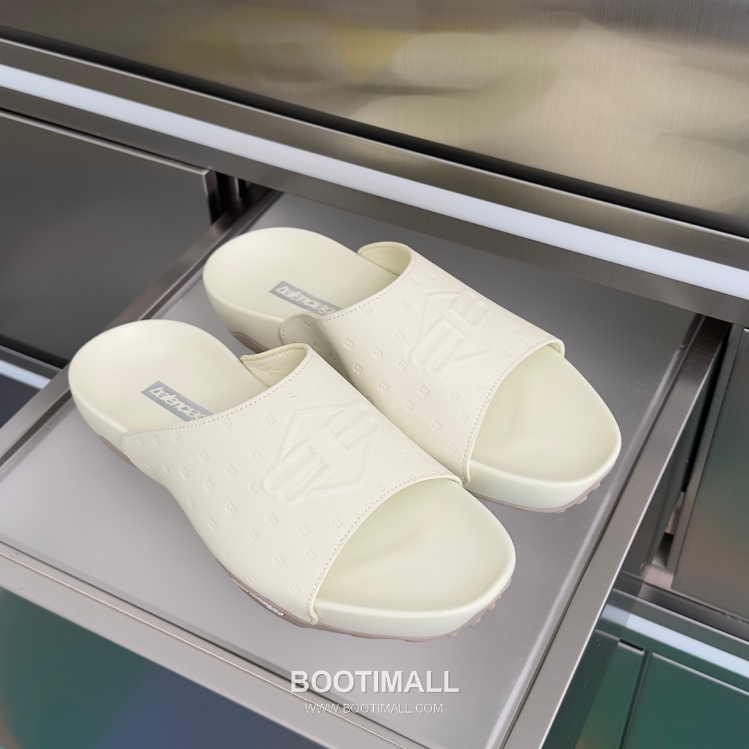 Balenciaga Monday Ultra Retro 3B Leather Textile Black Slides 발렌시아가 먼데이 울트라 레트로 3B 가죽 텍스타일 블랙 슬라이드 3