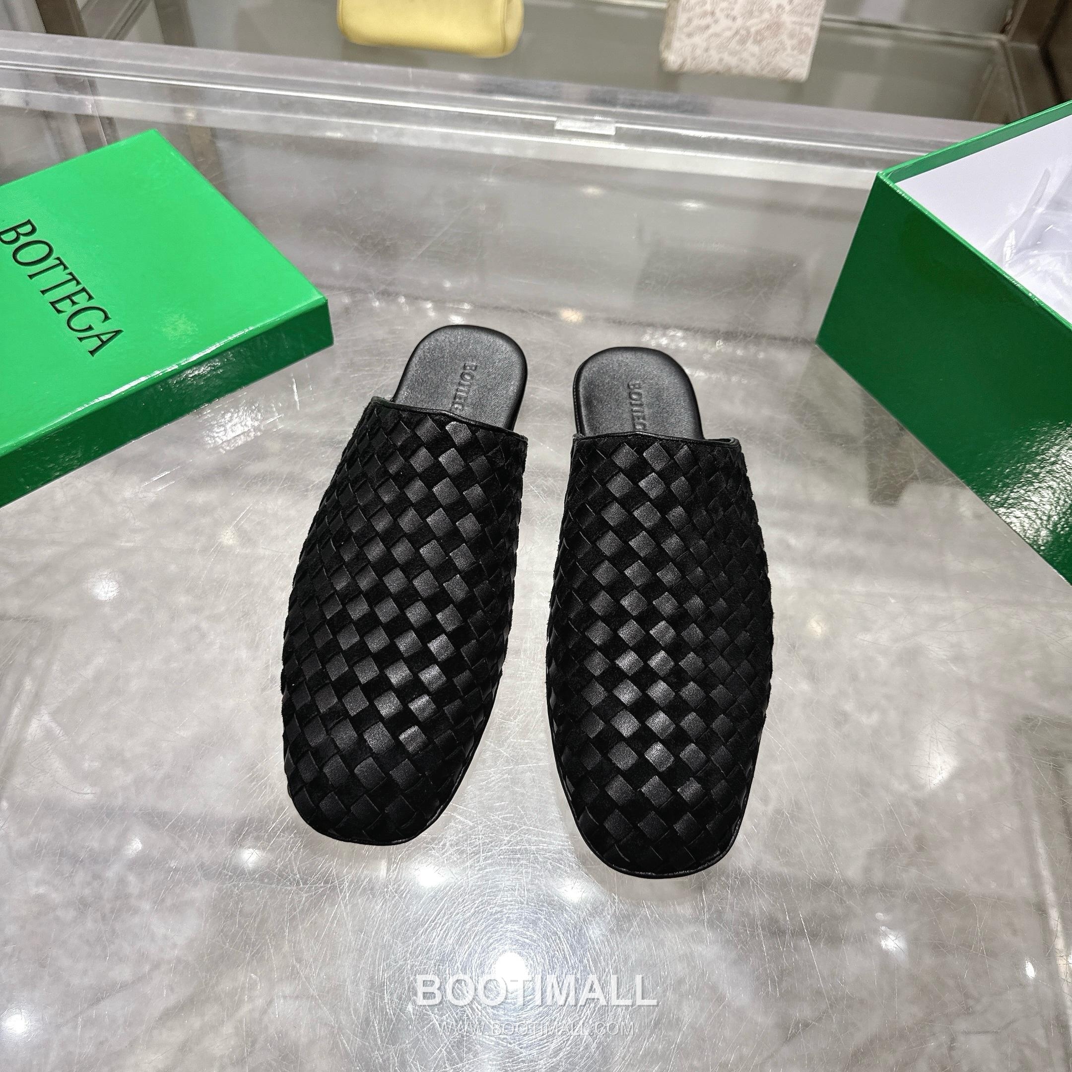 Bottega Veneta Bicolor Intrecciato Square-Toe Leather Black Slides 보테가 베네타 바이컬러 인트레치아토 스퀘어토 가죽 블랙 슬라이드 1