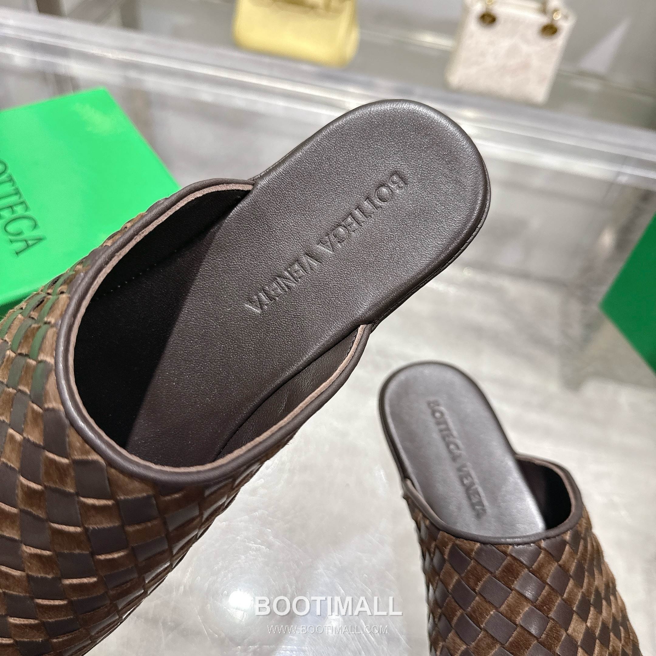 Bottega Veneta Bicolor Intrecciato Square-Toe Leather Black Slides 보테가 베네타 바이컬러 인트레치아토 스퀘어토 가죽 블랙 슬라이드 7