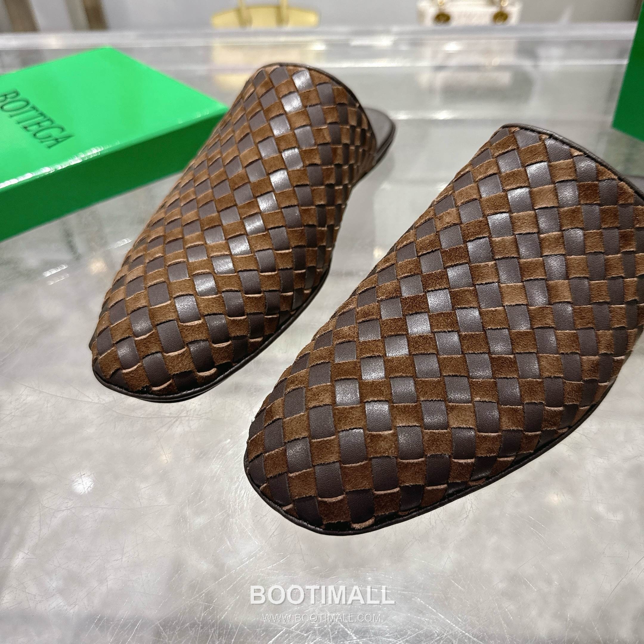 Bottega Veneta Bicolor Intrecciato Square-Toe Leather Black Slides 보테가 베네타 바이컬러 인트레치아토 스퀘어토 가죽 블랙 슬라이드 8