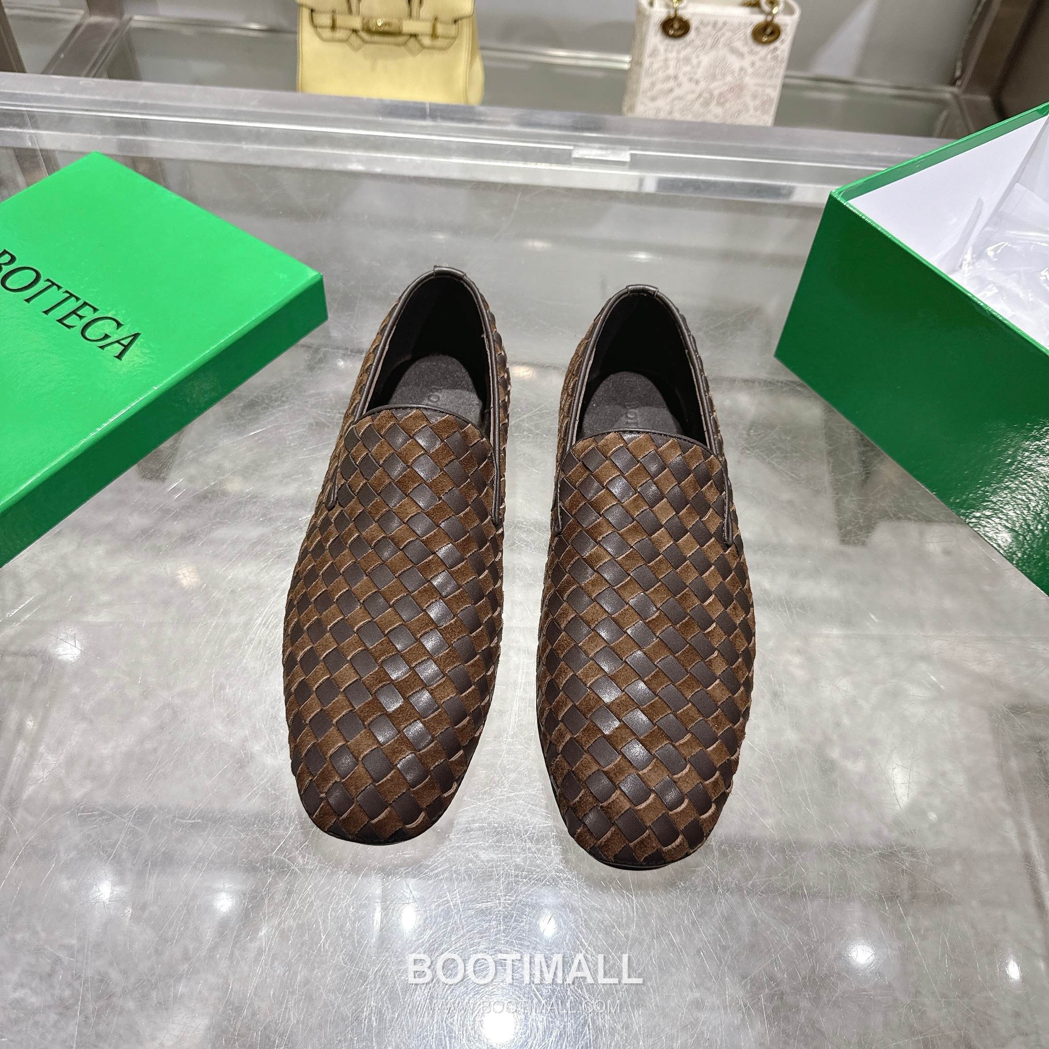 Bottega Veneta Bicolor Intrecciato Square-Toe Leather Black Slides 보테가 베네타 바이컬러 인트레치아토 스퀘어토 가죽 블랙 슬라이드 1