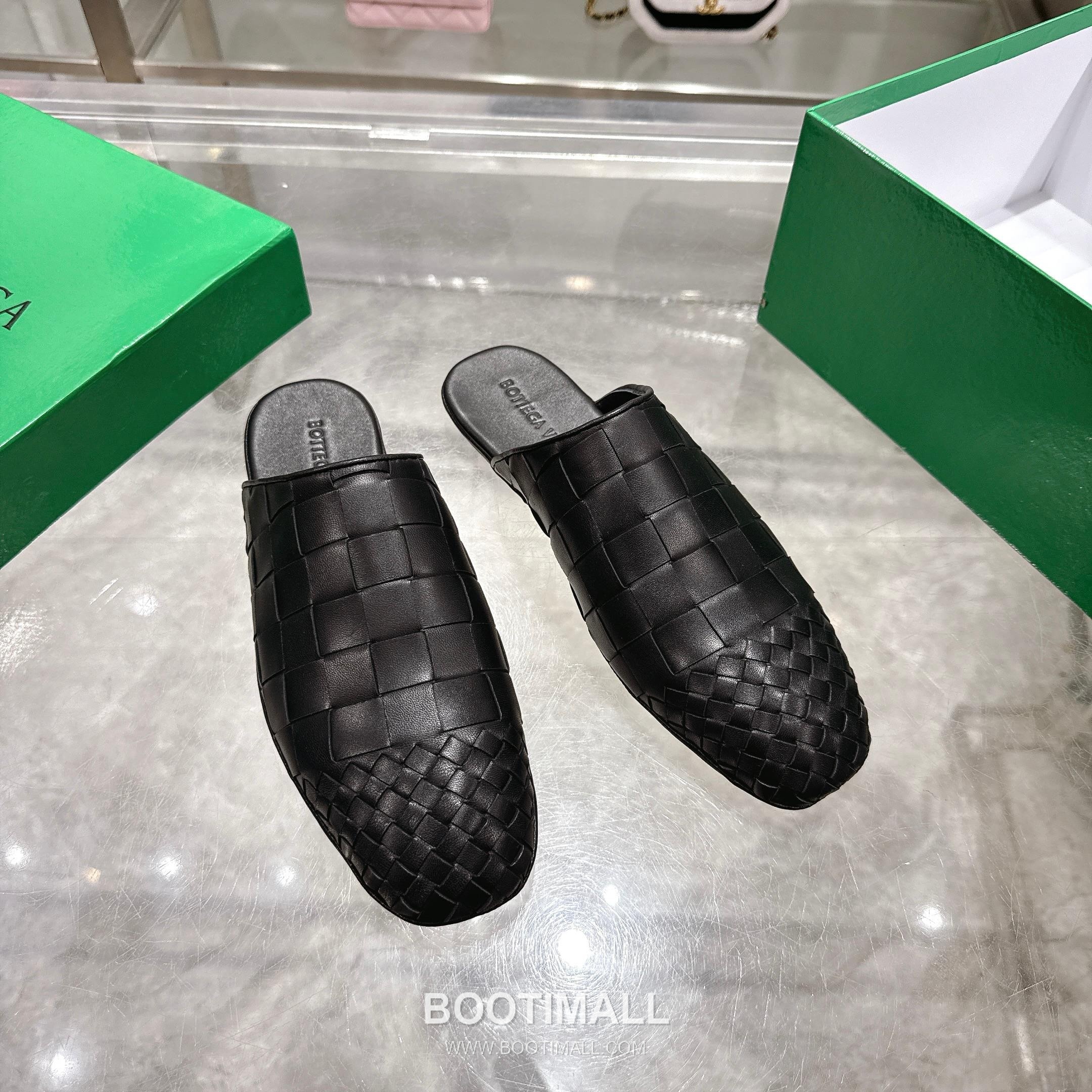 Bottega Veneta Bicolor Intrecciato Square-Toe Leather Black Slides 보테가 베네타 바이컬러 인트레치아토 스퀘어토 가죽 블랙 슬라이드 4