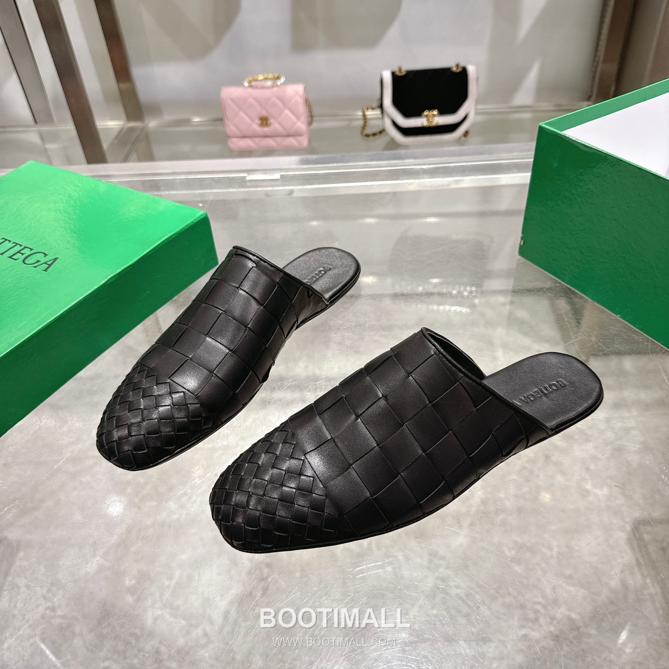 Bottega Veneta Bicolor Intrecciato Square-Toe Leather Black Slides 보테가 베네타 바이컬러 인트레치아토 스퀘어토 가죽 블랙 슬라이드 5