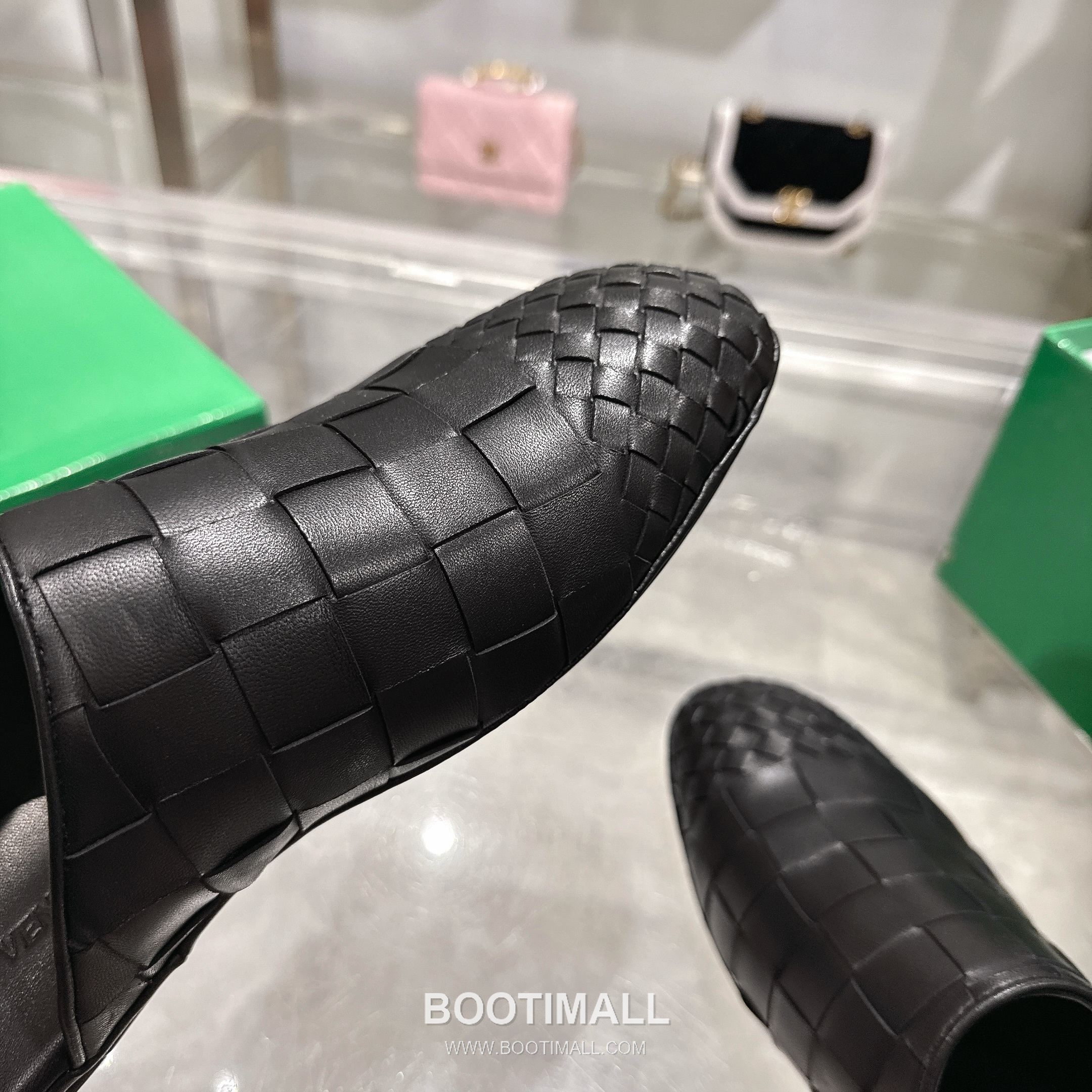 Bottega Veneta Bicolor Intrecciato Square-Toe Leather Black Slides 보테가 베네타 바이컬러 인트레치아토 스퀘어토 가죽 블랙 슬라이드 8