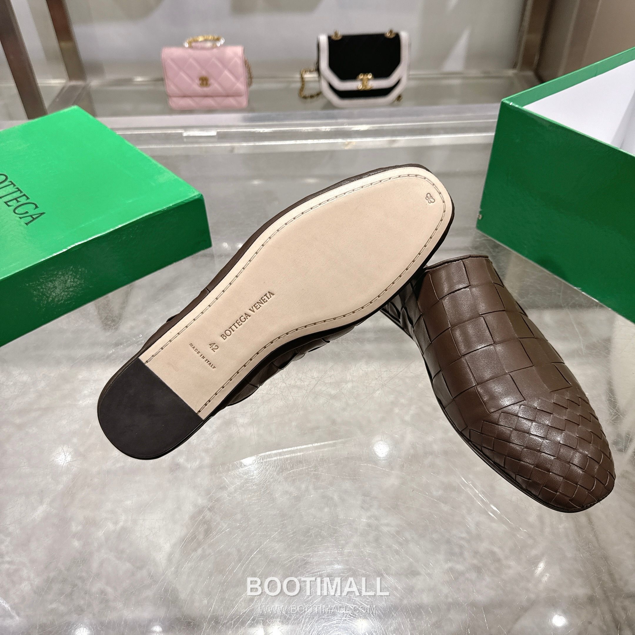 Bottega Veneta Bicolor Intrecciato Square-Toe Leather Black Slides 보테가 베네타 바이컬러 인트레치아토 스퀘어토 가죽 블랙 슬라이드 8