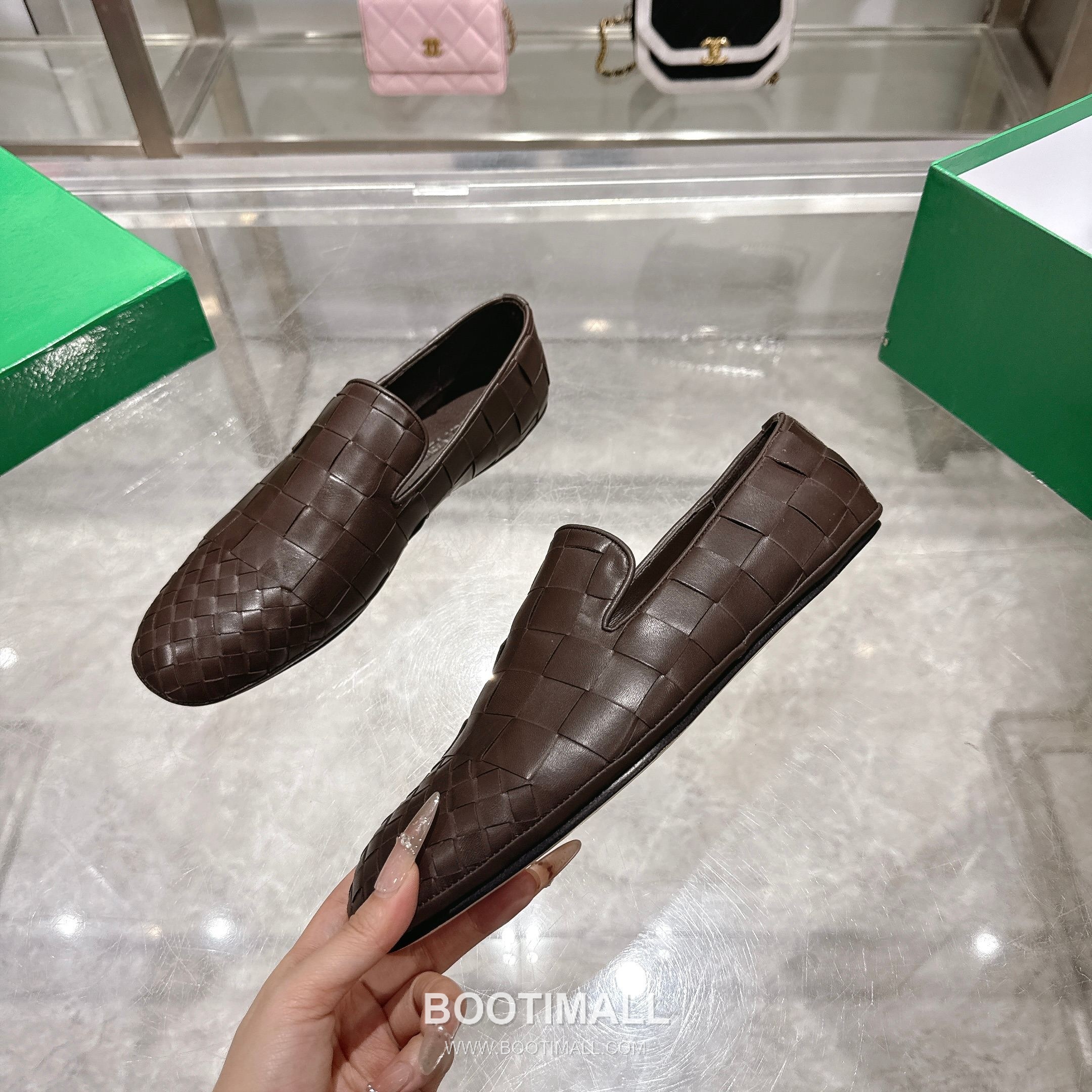 Bottega Veneta Bicolor Intrecciato Square-Toe Leather Black Slides 보테가 베네타 바이컬러 인트레치아토 스퀘어토 가죽 블랙 슬라이드 5