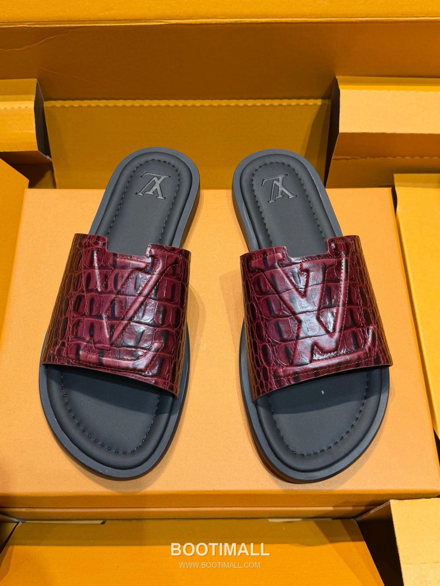 Louis Vuitton Oasis Monogram 5D Logo Calfskin Blue Slides 루이비통 오아시스 모노그램 5D 로고 송아지가죽 블루 슬라이드 3