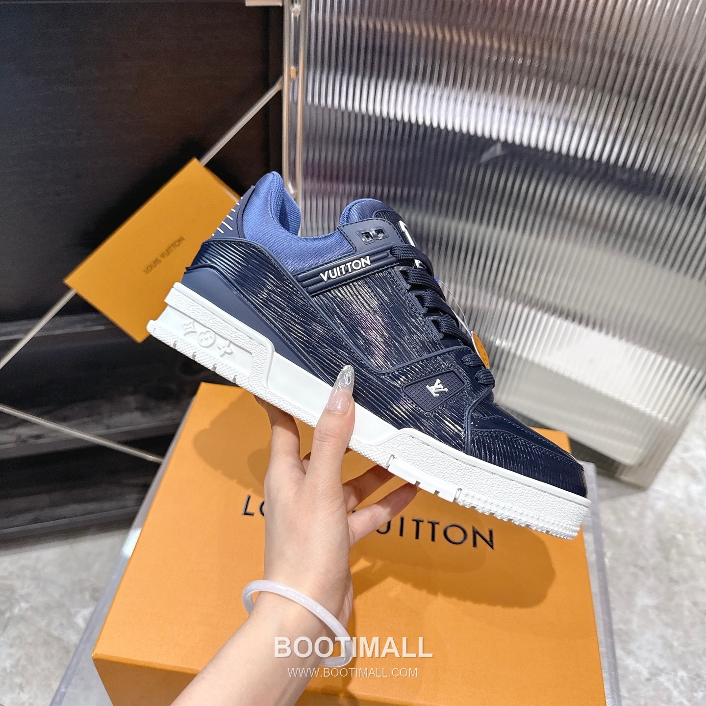 Louis Vuitton Trainer Monogram Denim 루이비통 트레이너 모노그램 데님 스니커즈 5