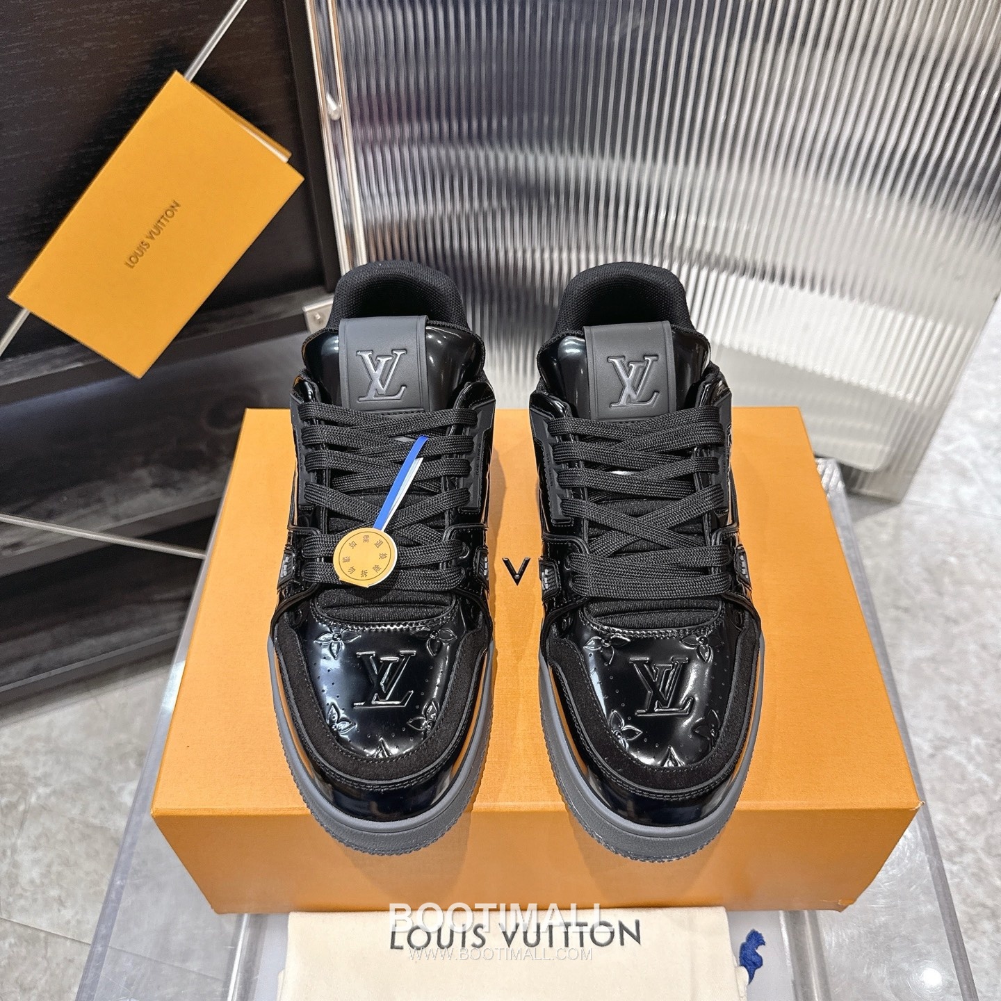 Louis Vuitton Trainer Monogram Denim 루이비통 트레이너 모노그램 데님 스니커즈 1