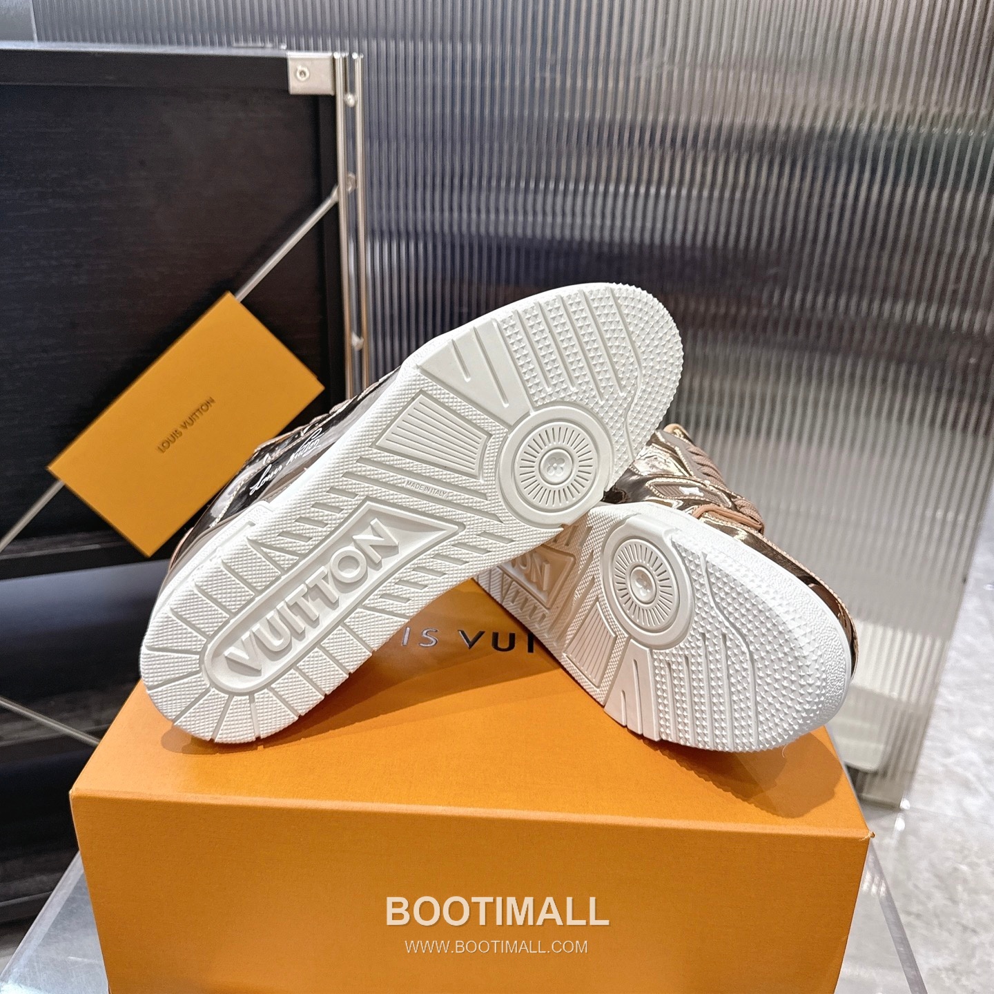 Louis Vuitton Trainer Monogram Denim 루이비통 트레이너 모노그램 데님 스니커즈 9