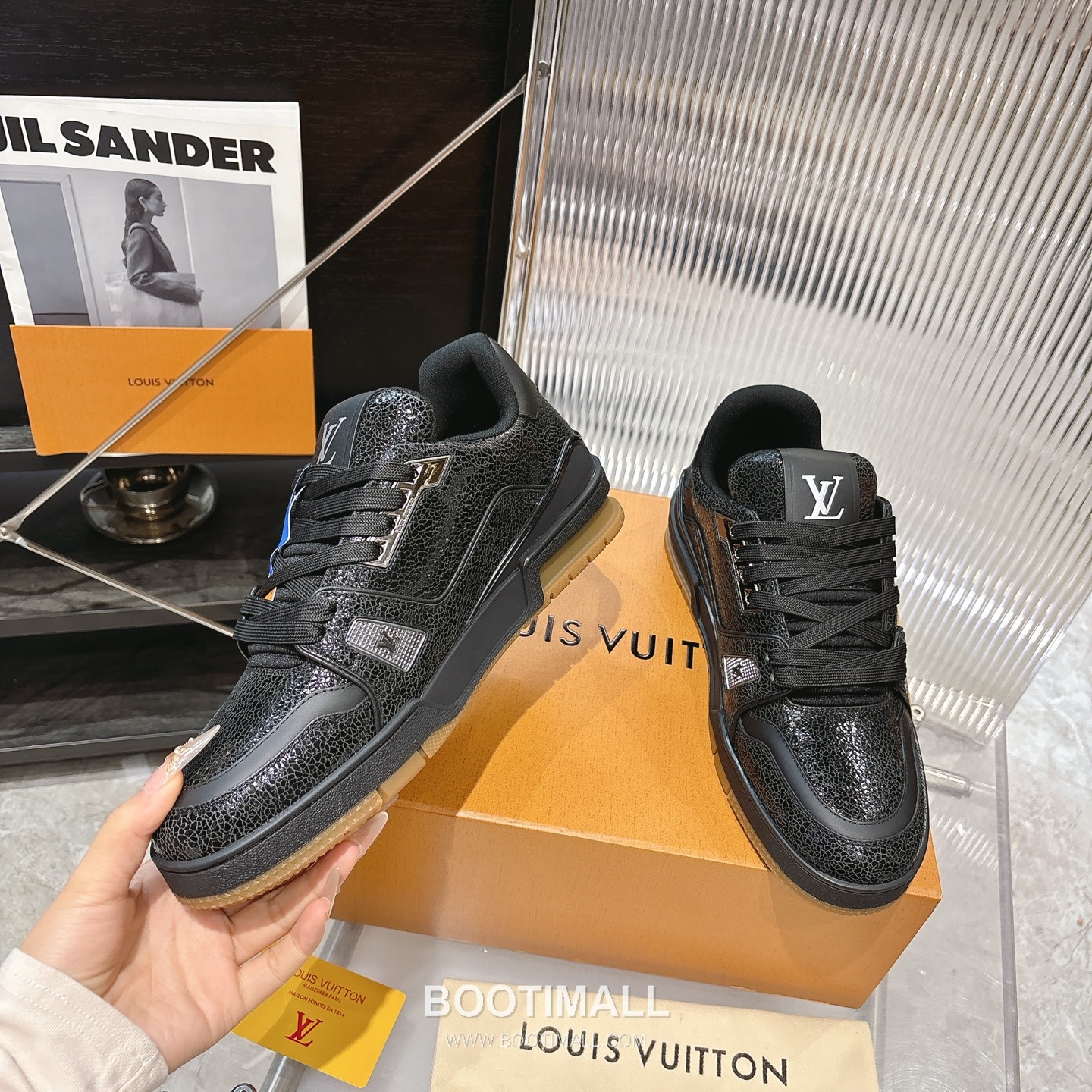 Louis Vuitton Trainer Monogram Denim 루이비통 트레이너 모노그램 데님 스니커즈 2
