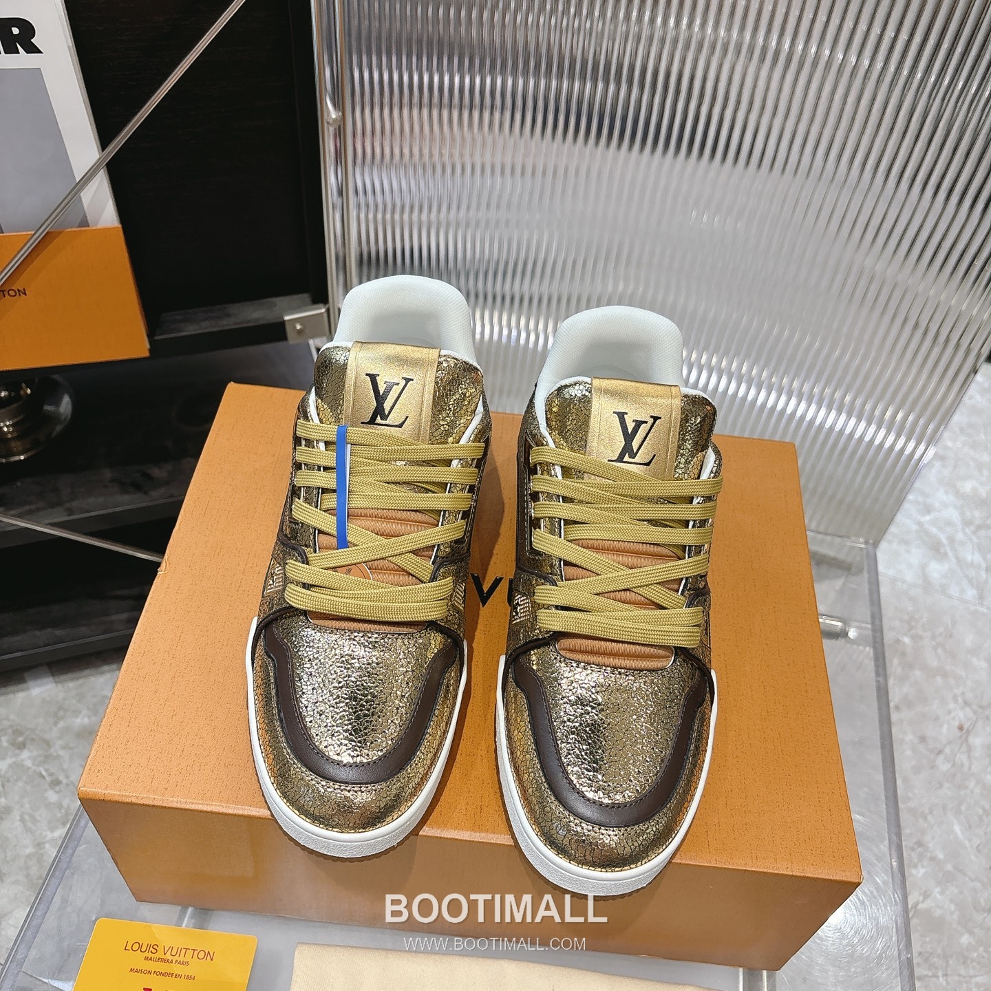 Louis Vuitton Trainer Monogram Denim 루이비통 트레이너 모노그램 데님 스니커즈 1