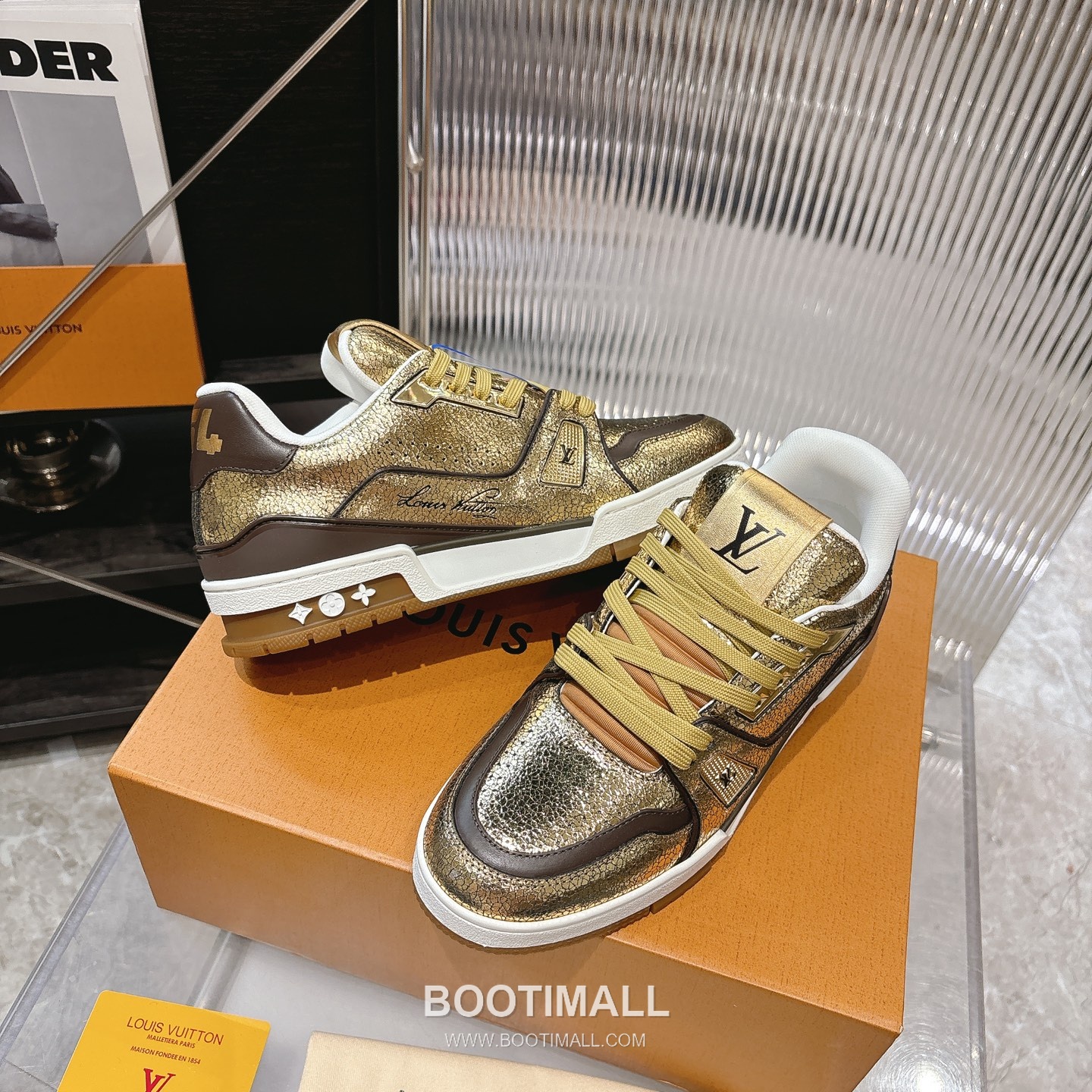 Louis Vuitton Trainer Monogram Denim 루이비통 트레이너 모노그램 데님 스니커즈 2