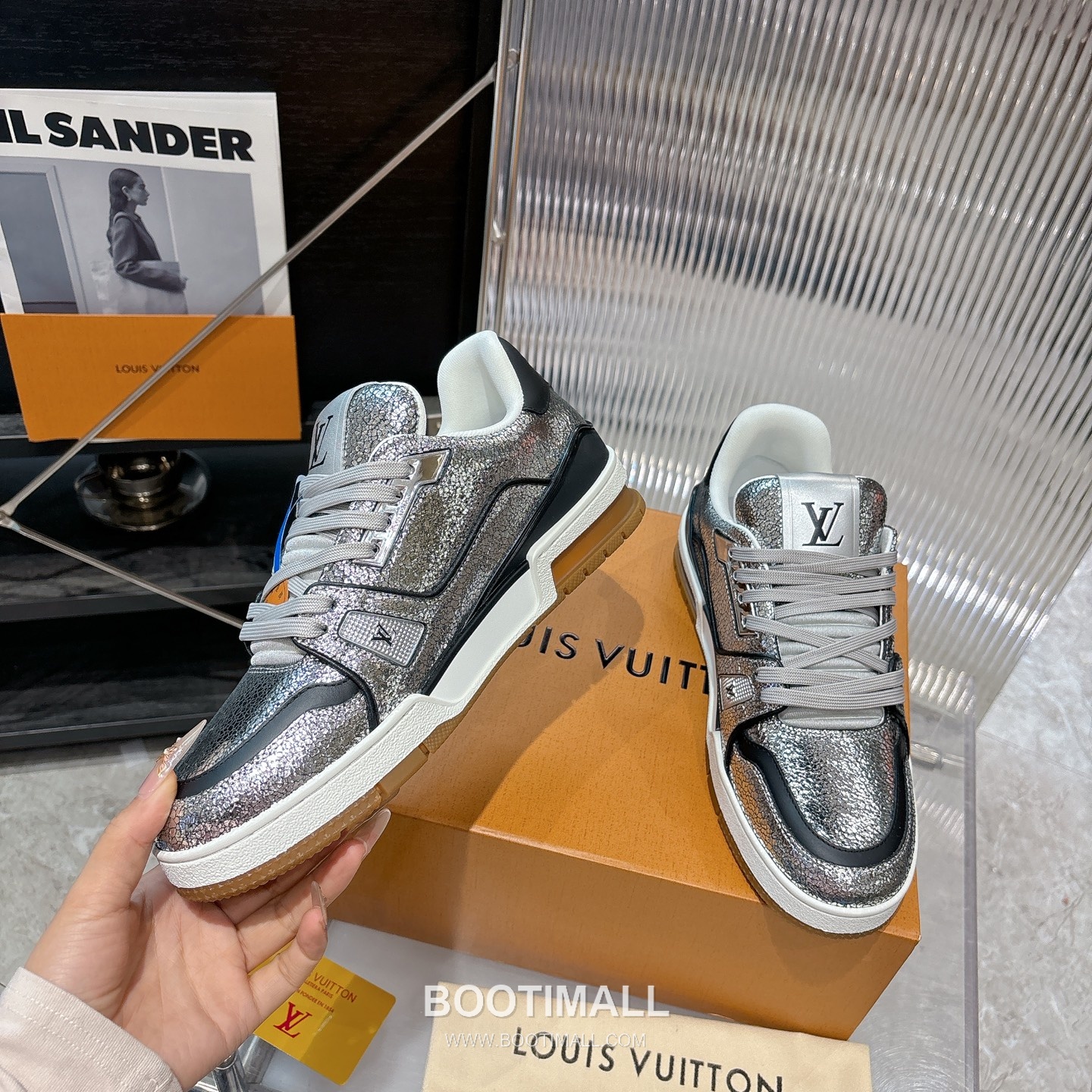 Louis Vuitton Trainer Monogram Denim 루이비통 트레이너 모노그램 데님 스니커즈 2