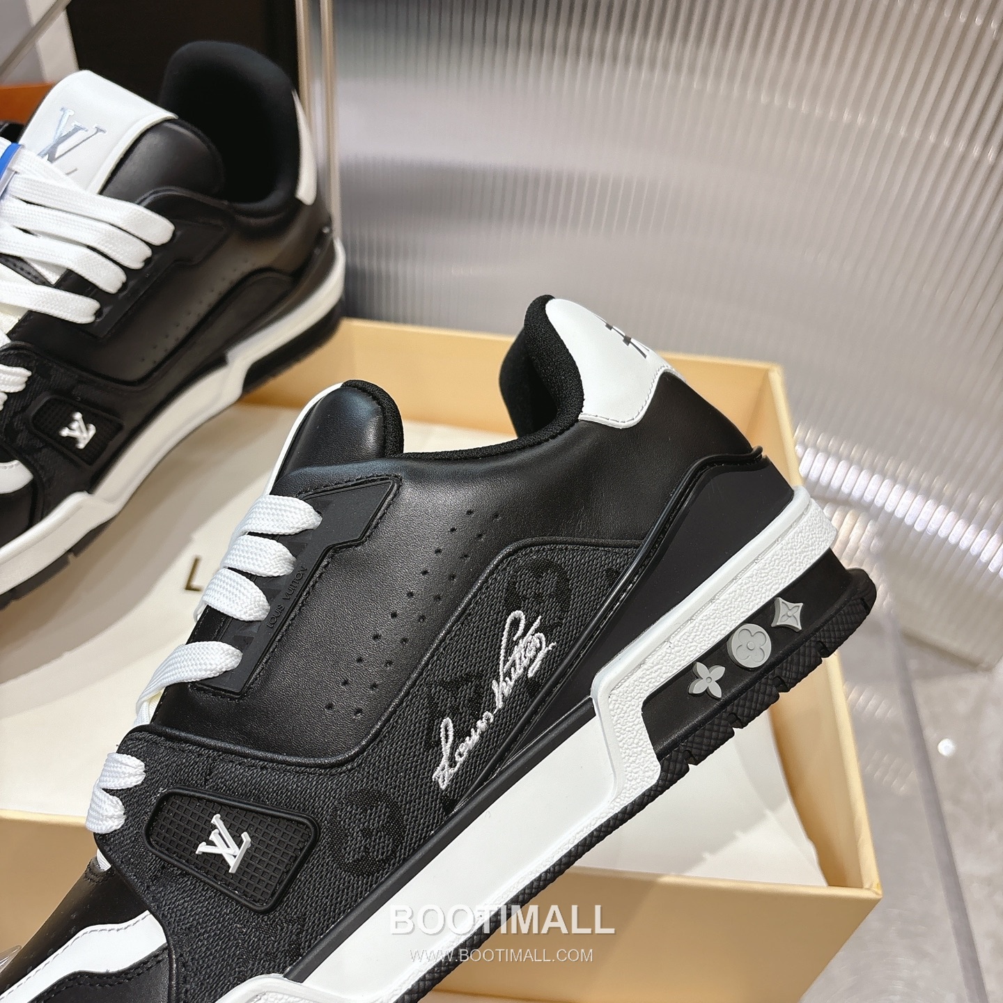 Louis Vuitton Trainer Monogram Denim 루이비통 트레이너 모노그램 데님 스니커즈 7