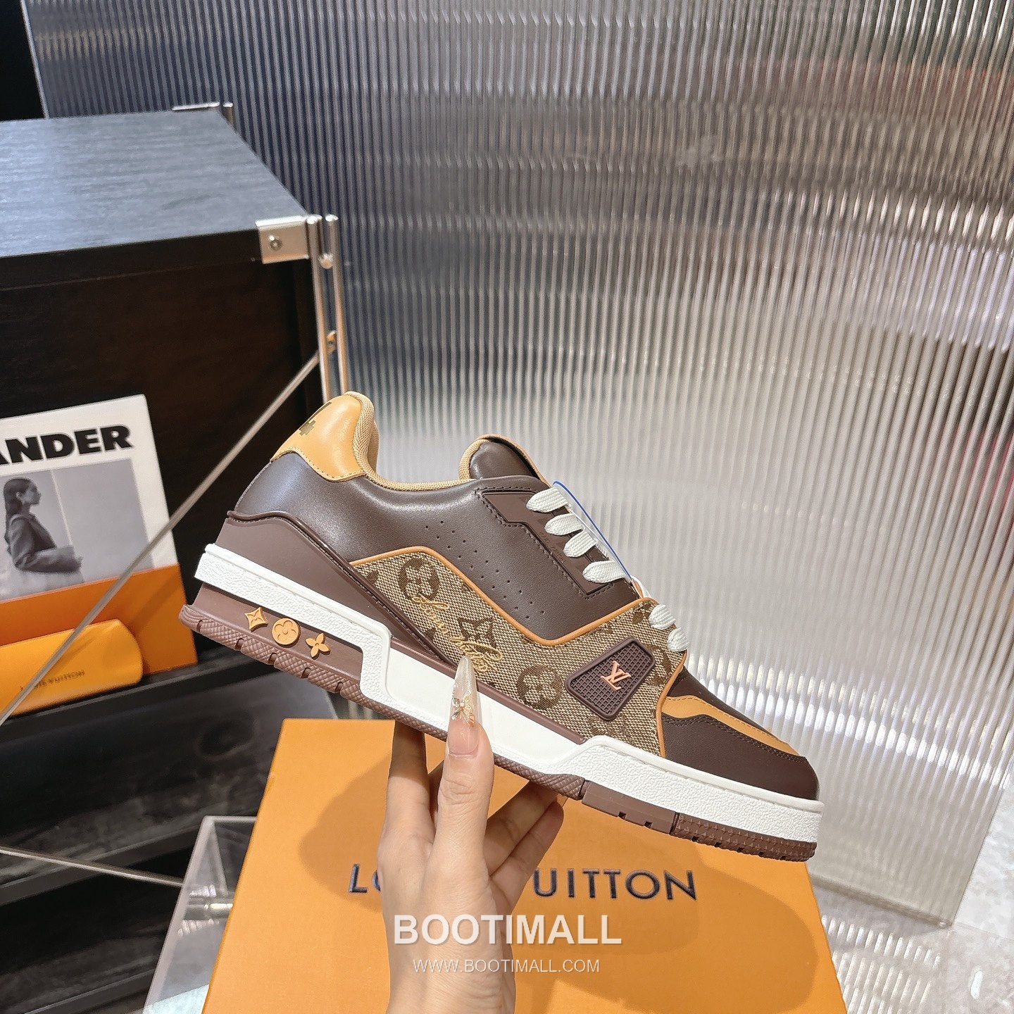 Louis Vuitton Trainer Monogram Denim 루이비통 트레이너 모노그램 데님 스니커즈 5