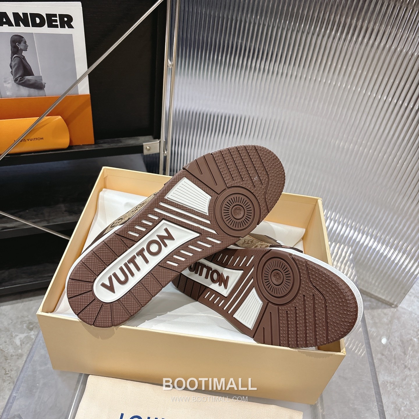 Louis Vuitton Trainer Monogram Denim 루이비통 트레이너 모노그램 데님 스니커즈 7