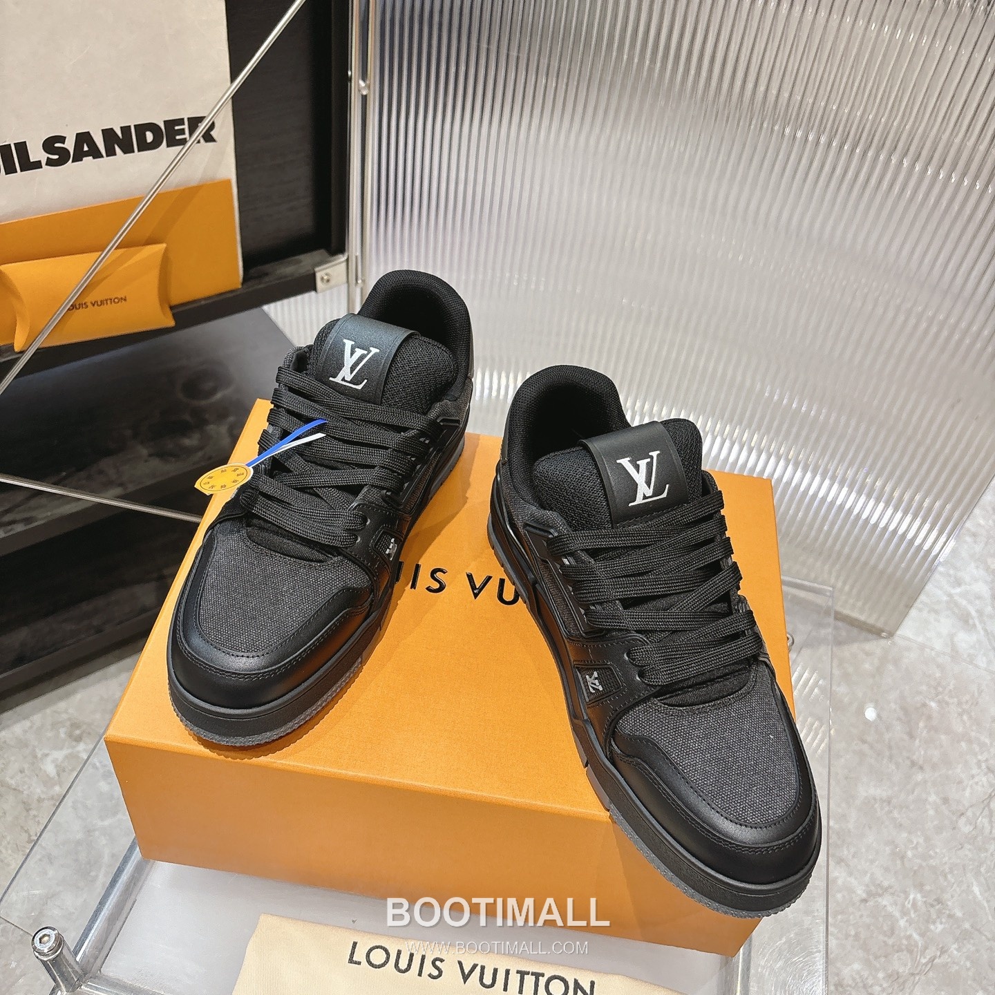 Louis Vuitton Trainer Monogram Denim 루이비통 트레이너 모노그램 데님 스니커즈 2