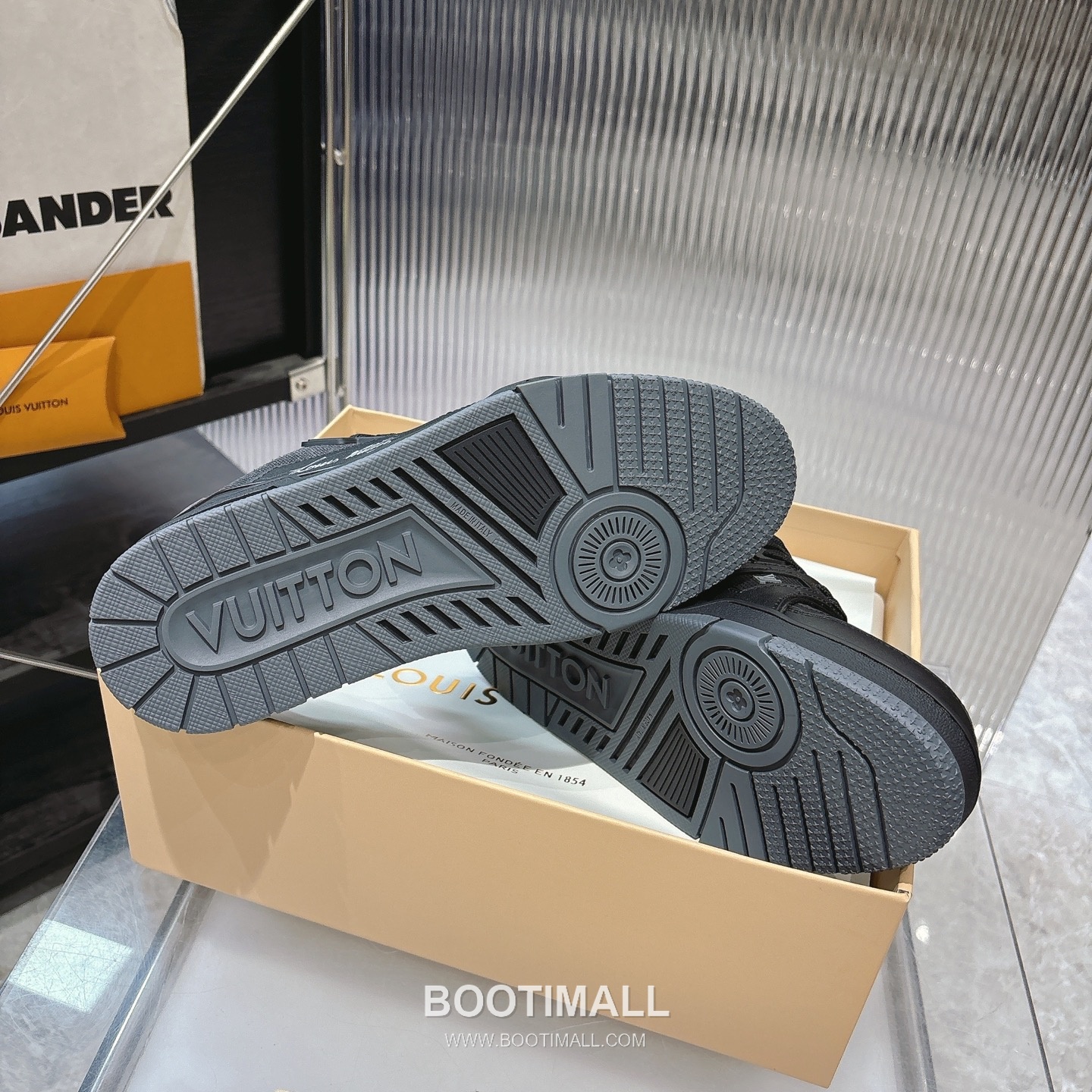 Louis Vuitton Trainer Monogram Denim 루이비통 트레이너 모노그램 데님 스니커즈 9