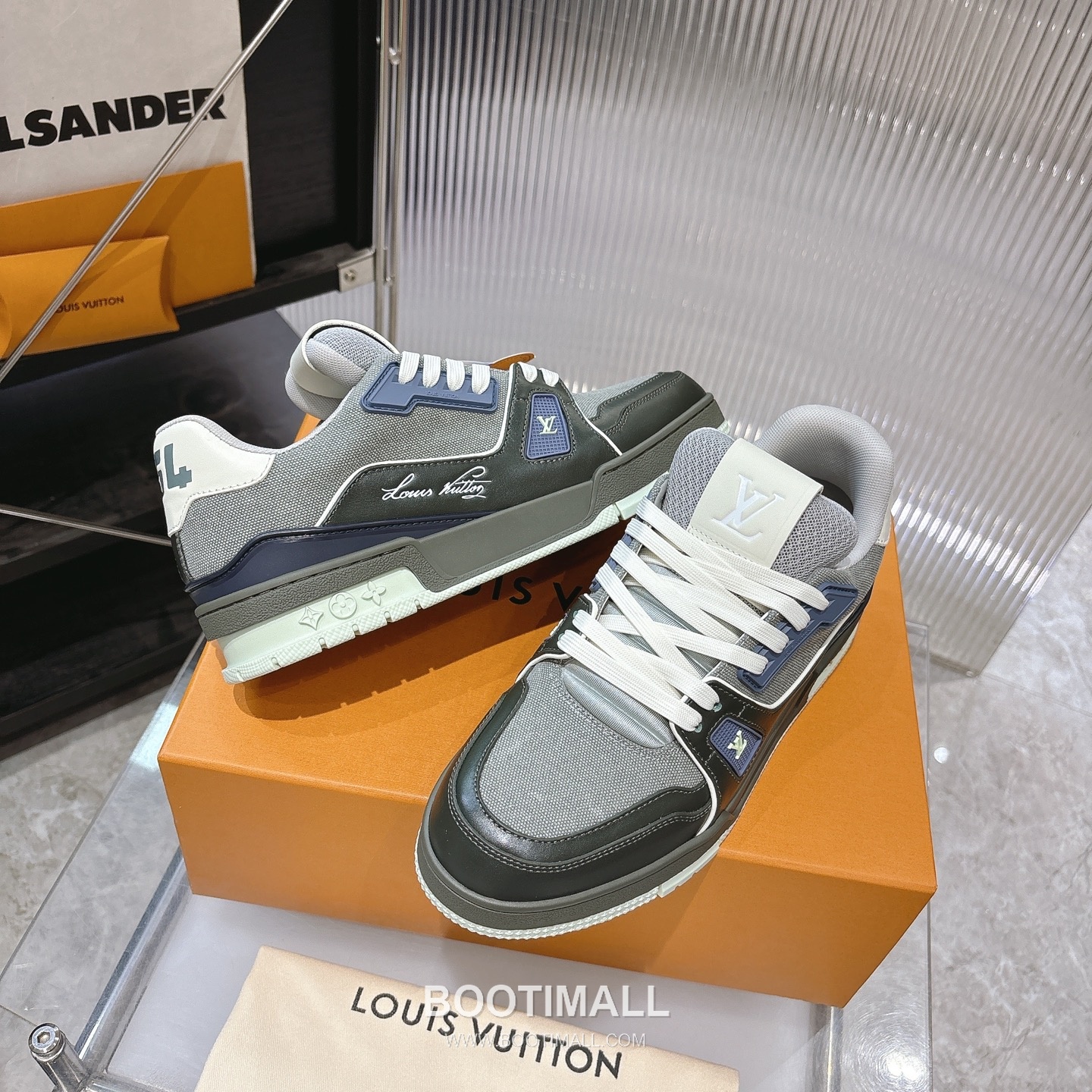 Louis Vuitton Trainer Monogram Denim 루이비통 트레이너 모노그램 데님 스니커즈 3