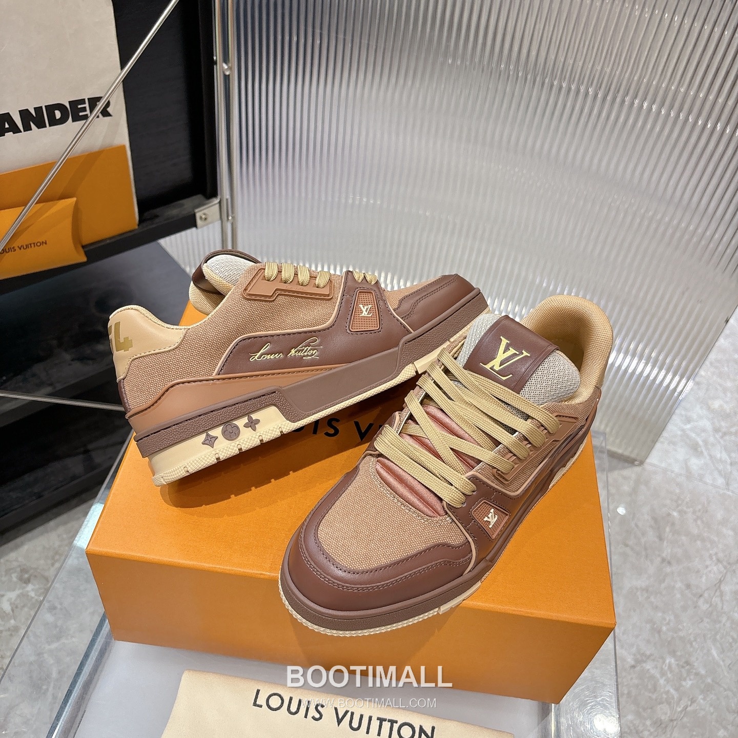 Louis Vuitton Trainer Monogram Denim 루이비통 트레이너 모노그램 데님 스니커즈 4