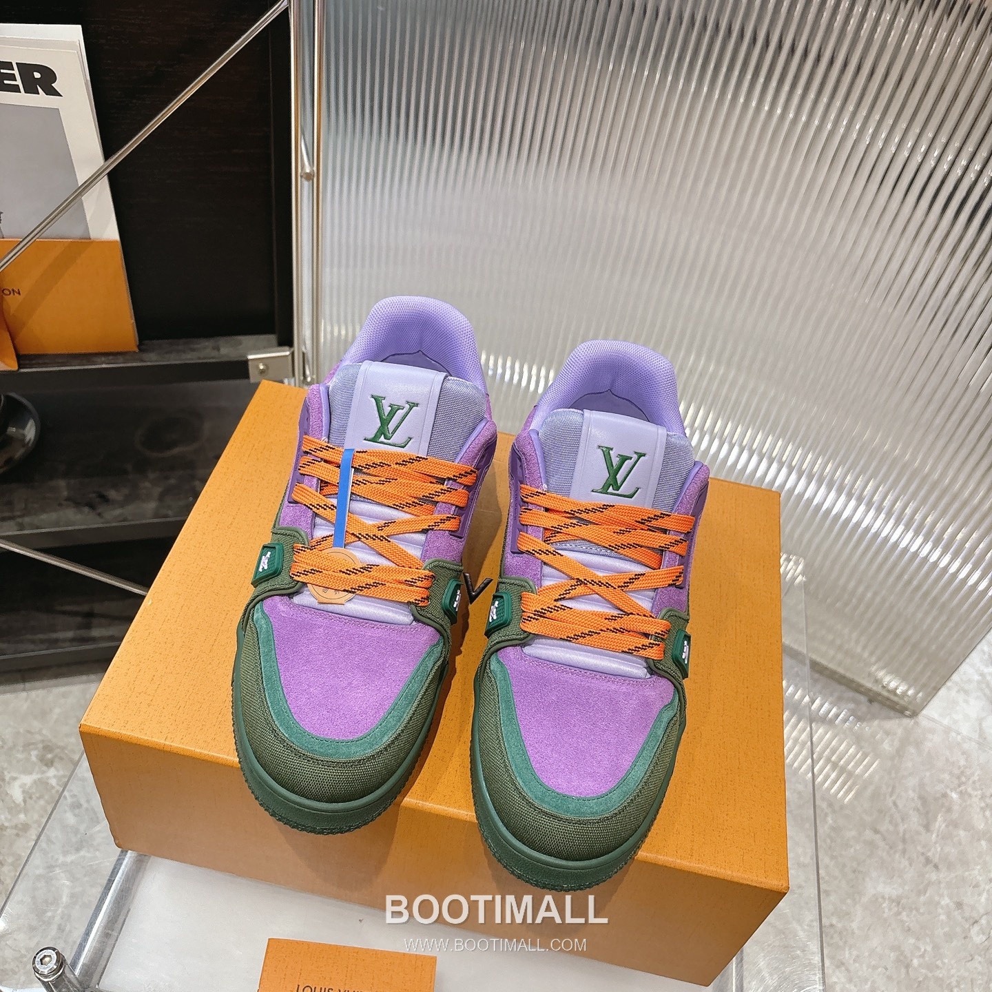 Louis Vuitton Trainer Monogram Denim 루이비통 트레이너 모노그램 데님 스니커즈 1