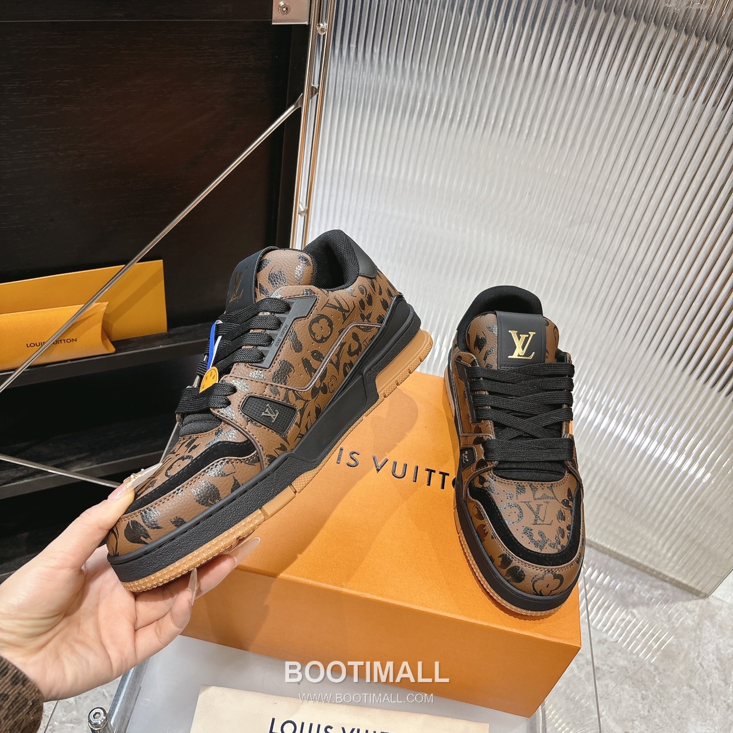 Louis Vuitton Trainer Monogram Denim 루이비통 트레이너 모노그램 데님 스니커즈 3