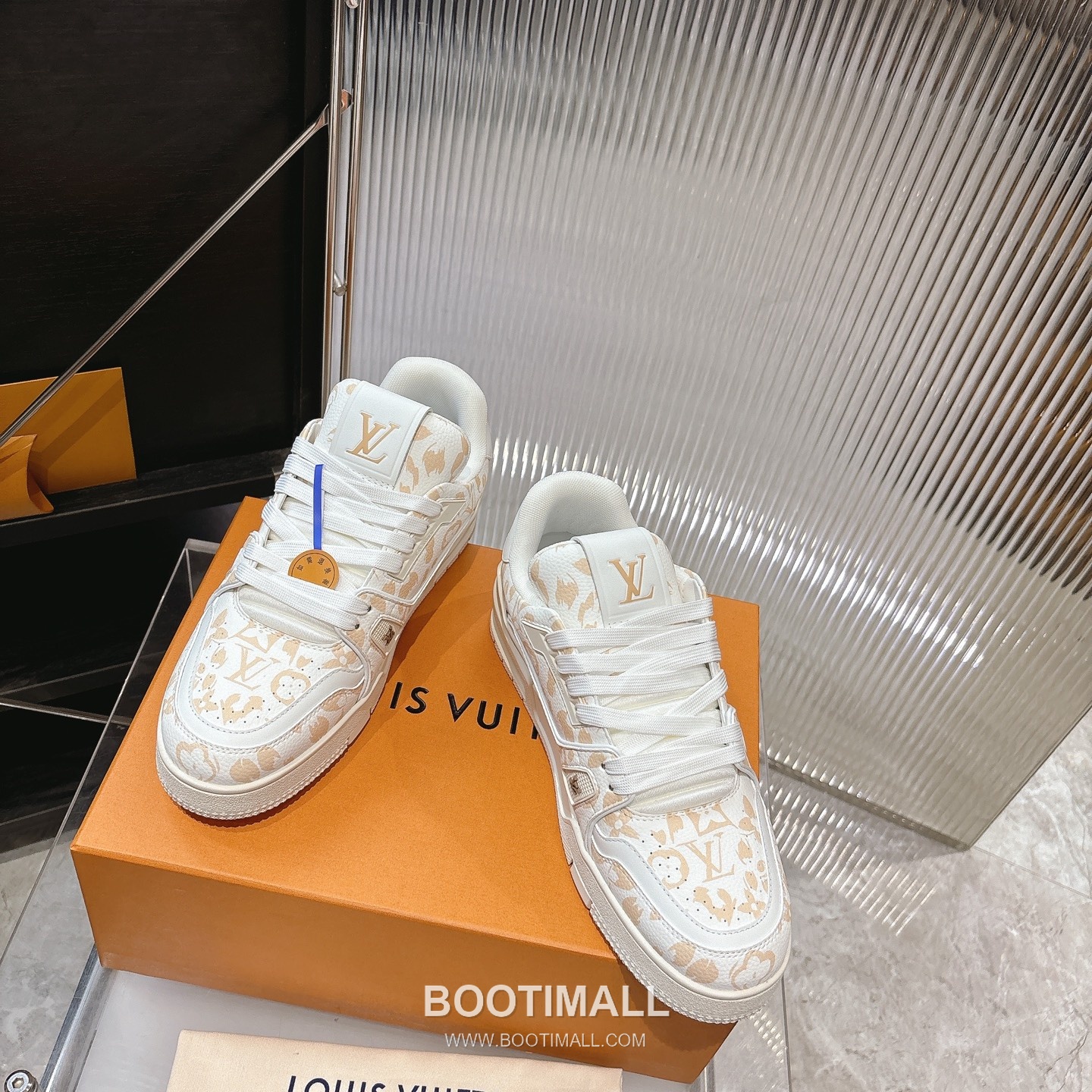 Louis Vuitton Trainer Monogram Denim 루이비통 트레이너 모노그램 데님 스니커즈 2