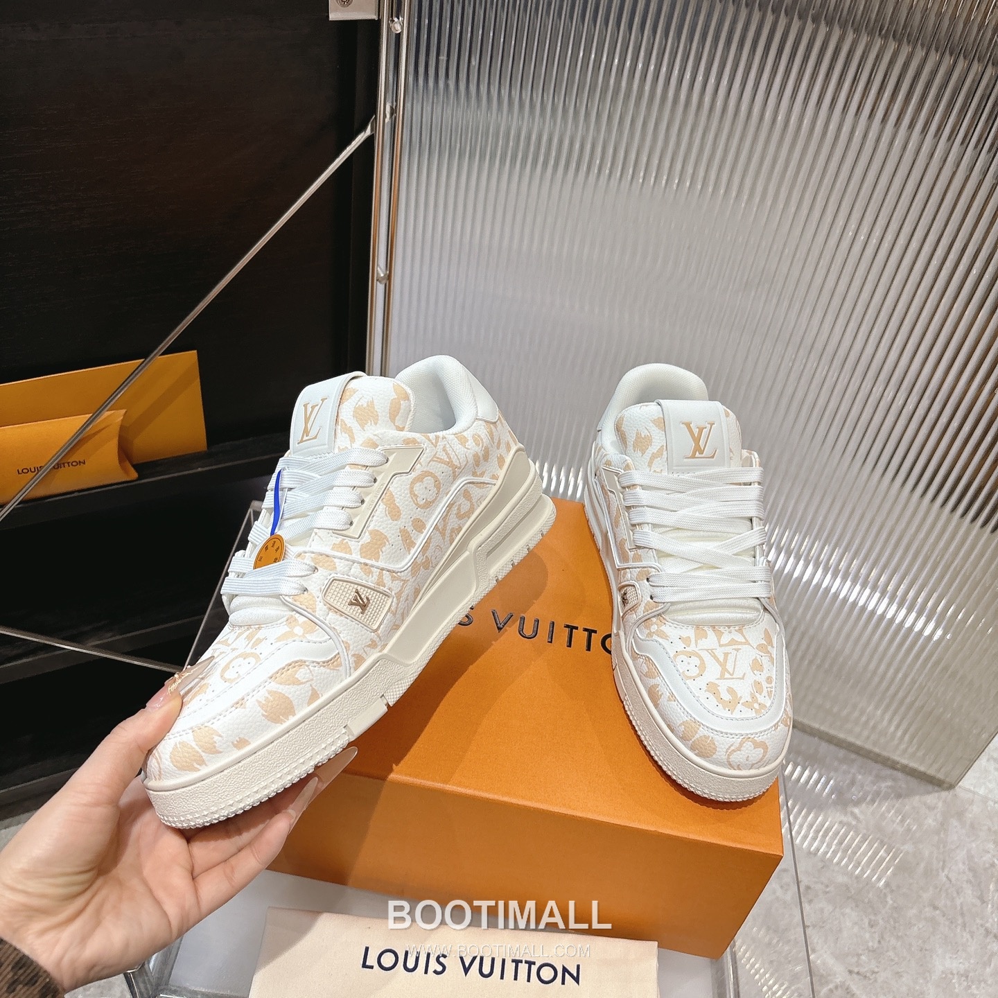 Louis Vuitton Trainer Monogram Denim 루이비통 트레이너 모노그램 데님 스니커즈 4