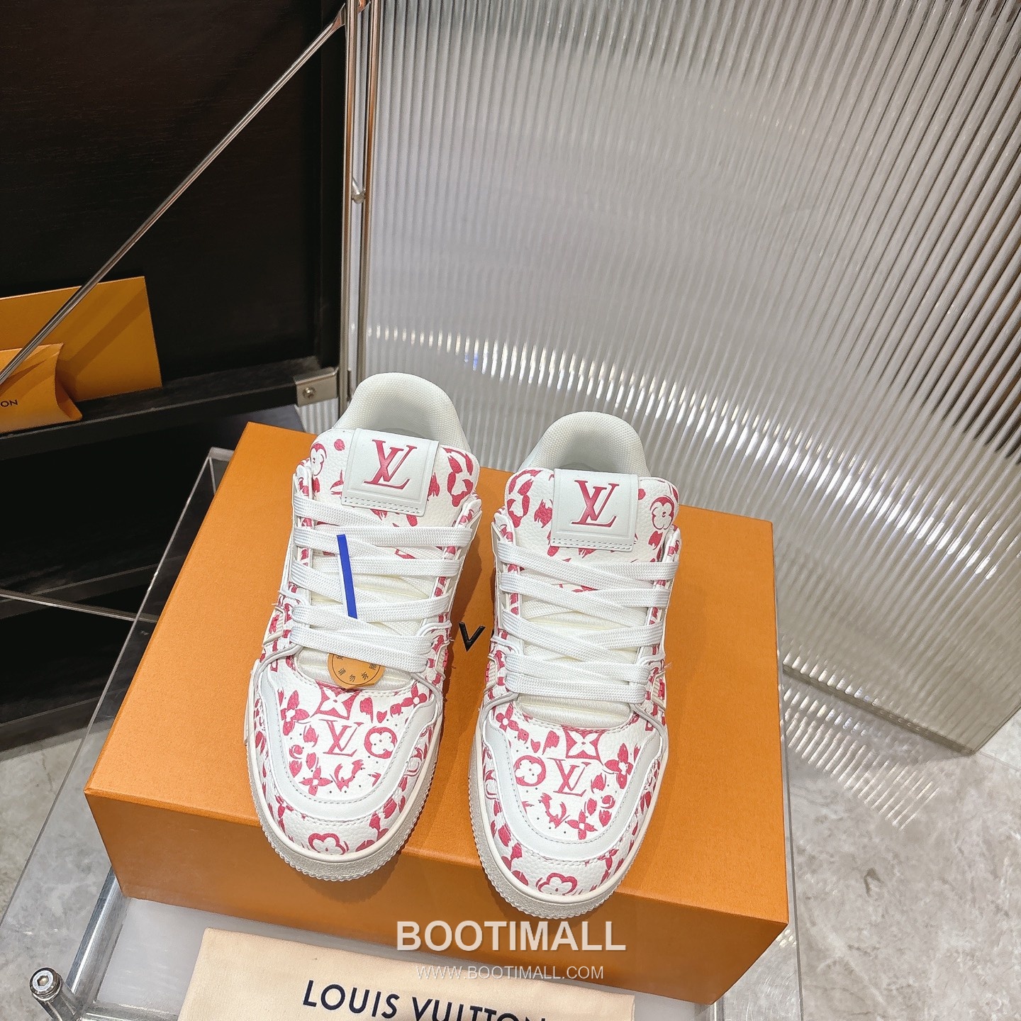 Louis Vuitton Trainer Monogram Denim 루이비통 트레이너 모노그램 데님 스니커즈 1