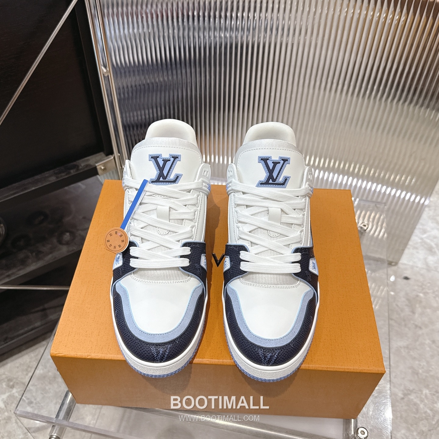 Louis Vuitton Trainer Monogram Denim 루이비통 트레이너 모노그램 데님 스니커즈 1