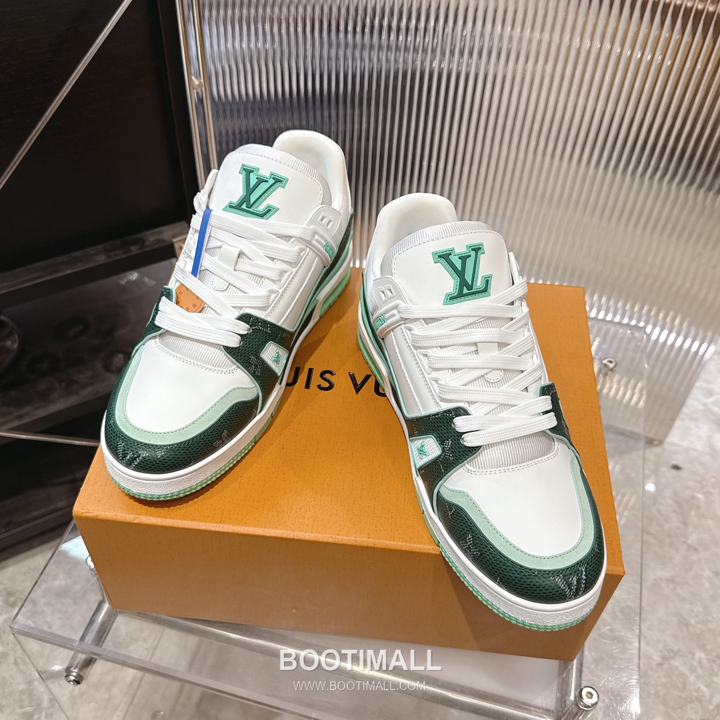 Louis Vuitton Trainer Monogram Denim 루이비통 트레이너 모노그램 데님 스니커즈 2