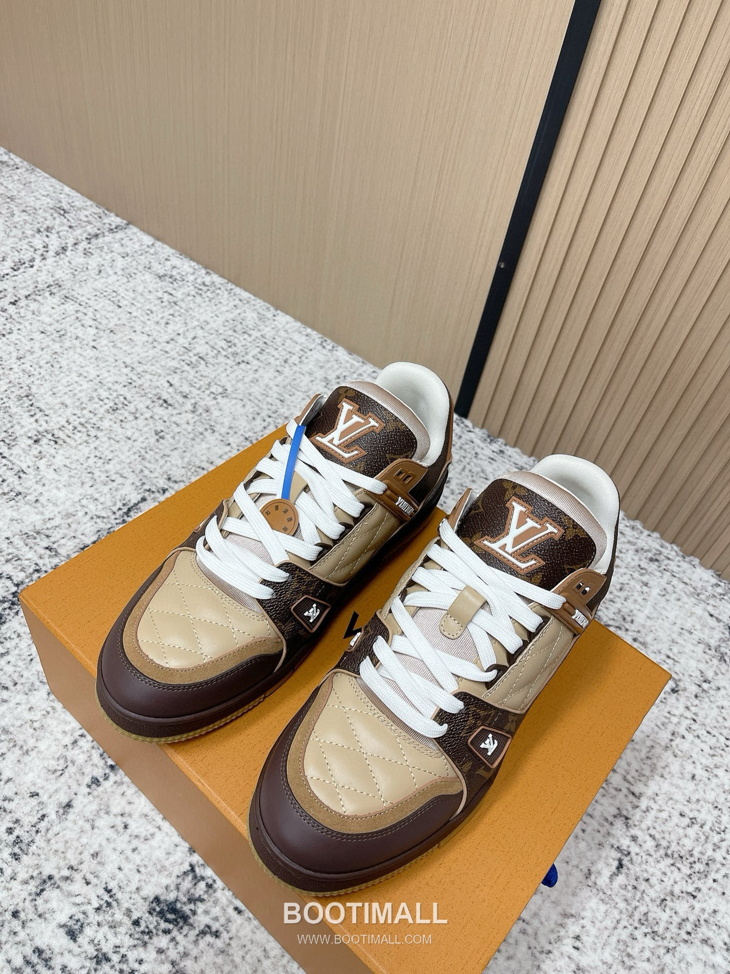 Louis Vuitton Trainer Monogram Denim 루이비통 트레이너 모노그램 데님 스니커즈 1