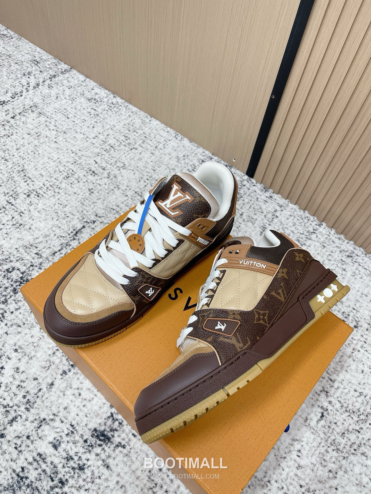 Louis Vuitton Trainer Monogram Denim 루이비통 트레이너 모노그램 데님 스니커즈 2