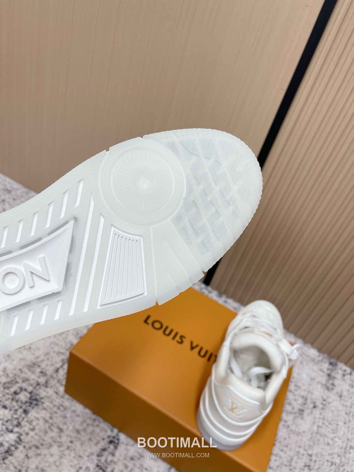 Louis Vuitton Trainer Monogram Denim 루이비통 트레이너 모노그램 데님 스니커즈 8