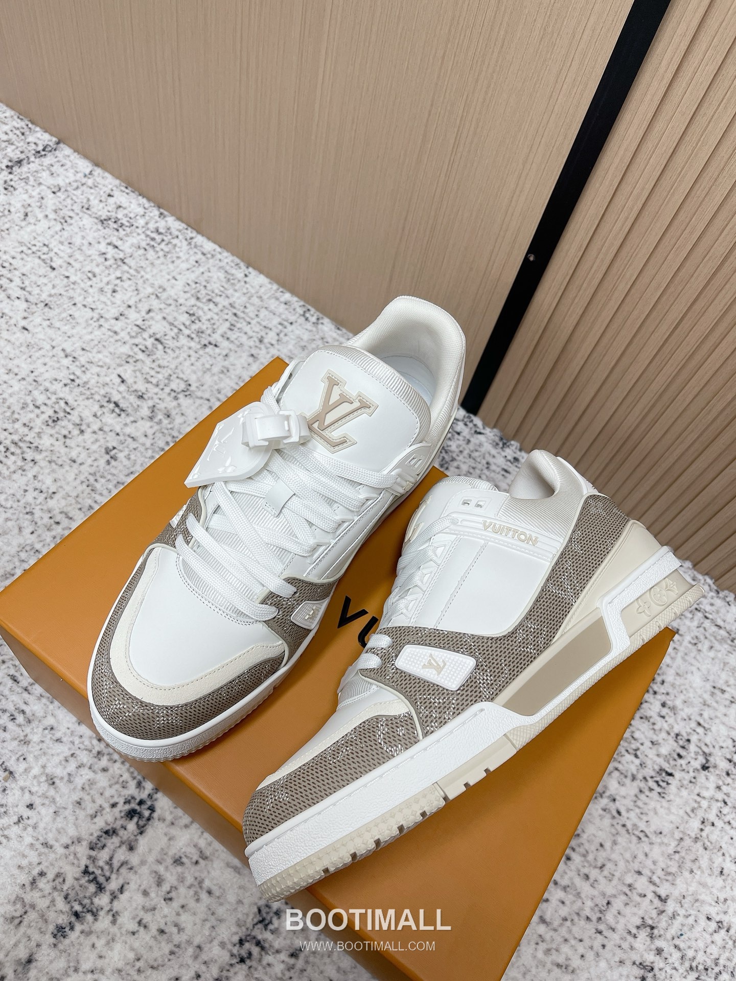 Louis Vuitton Trainer Monogram Denim 루이비통 트레이너 모노그램 데님 스니커즈 2