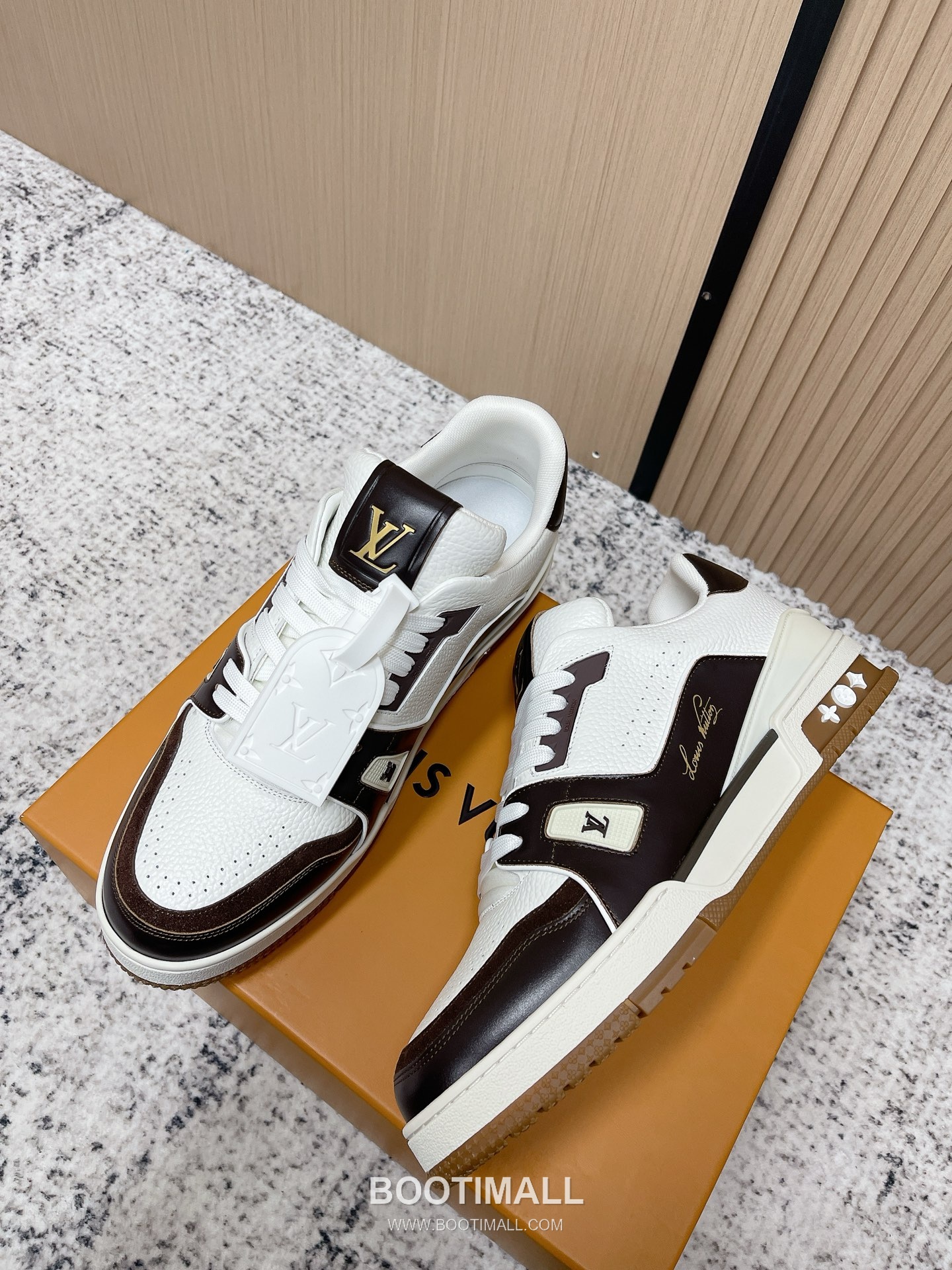 Louis Vuitton Trainer Monogram Denim 루이비통 트레이너 모노그램 데님 스니커즈 2