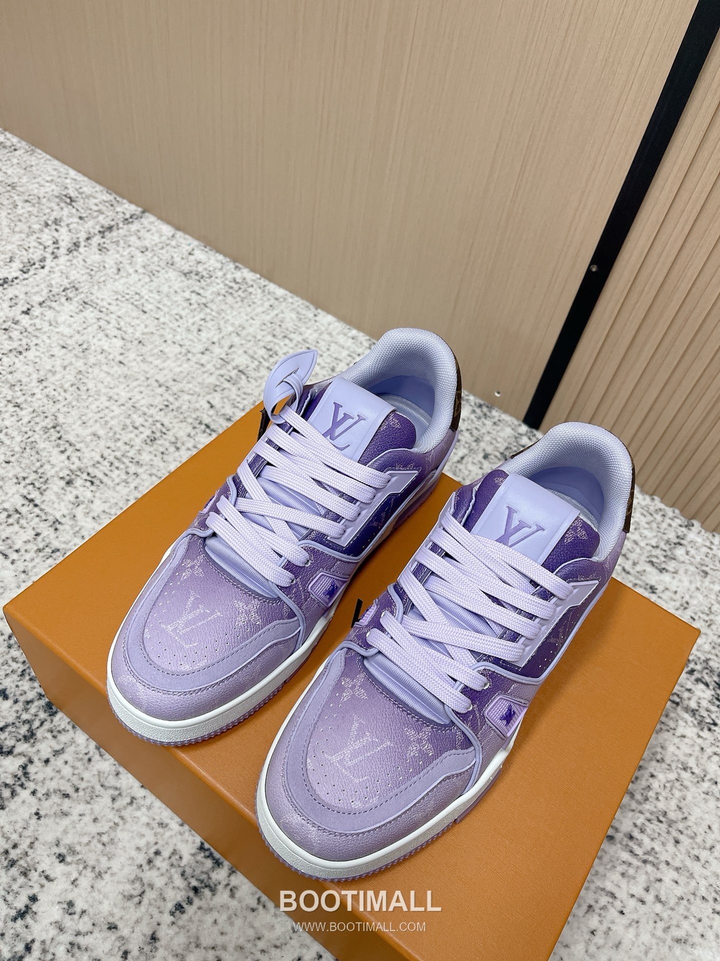 Louis Vuitton Trainer Monogram Denim 루이비통 트레이너 모노그램 데님 스니커즈 1